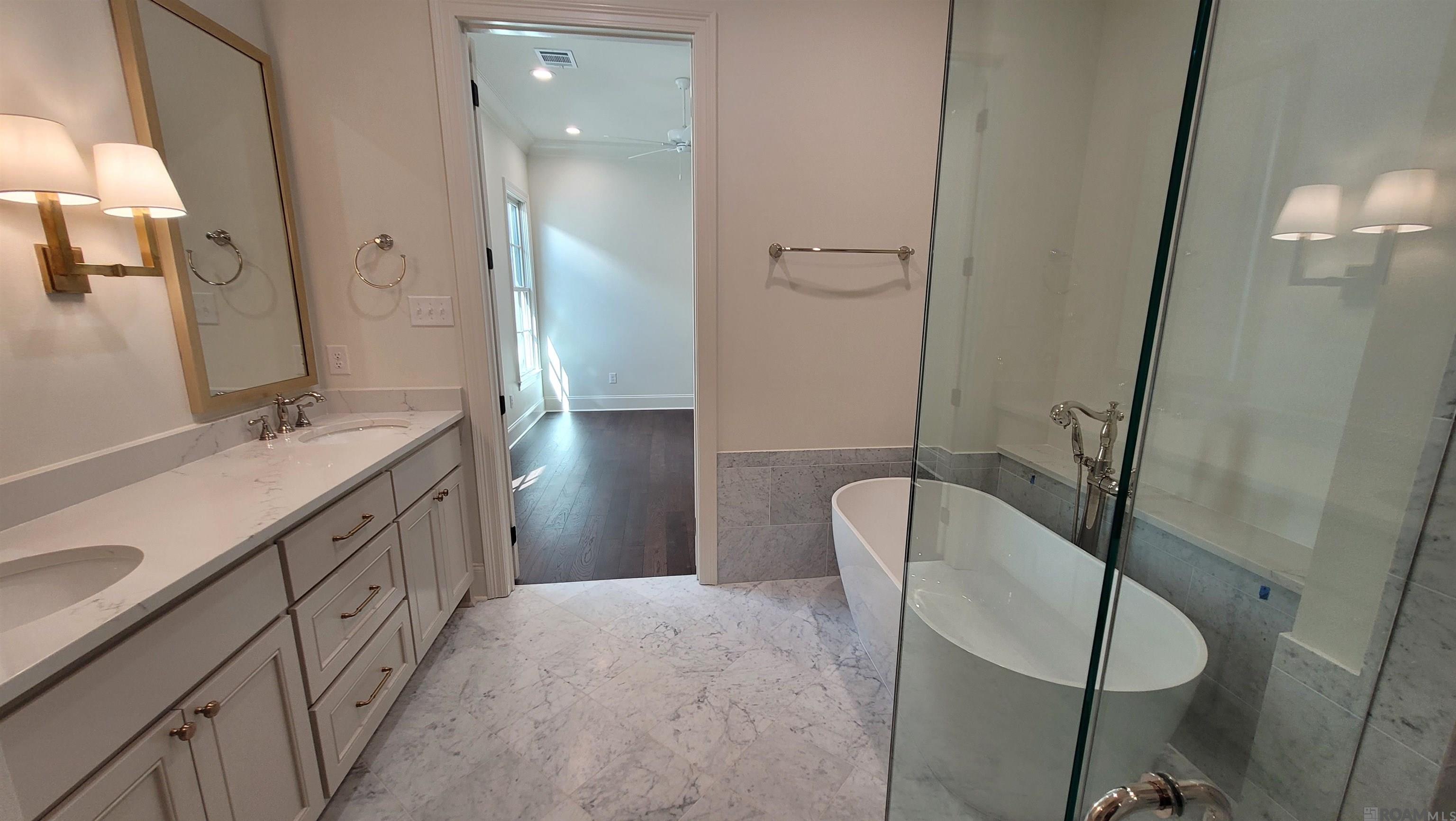 11432 Cotton Ln, Baton Rouge, LA, 70810