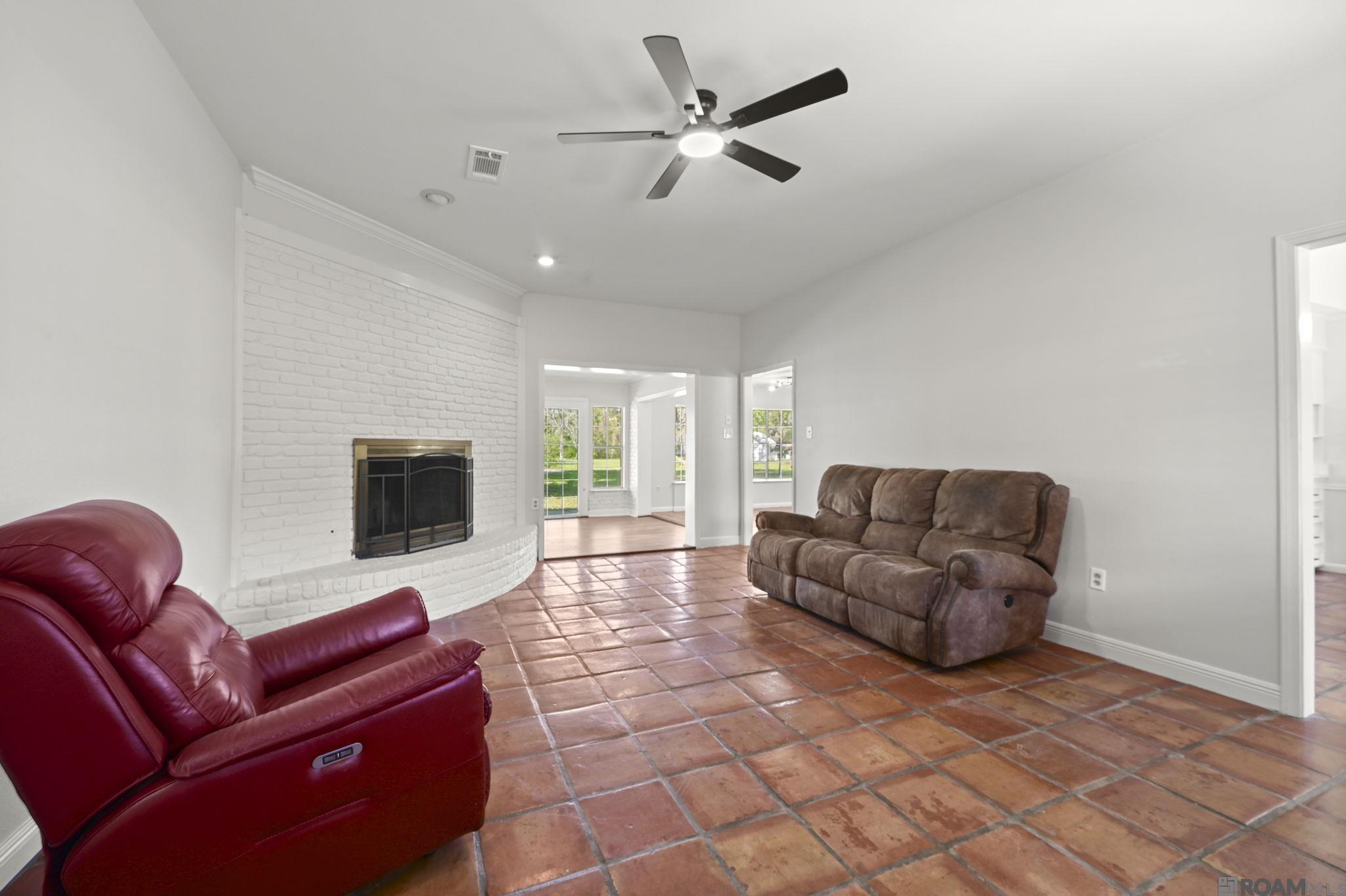 12417 Roddy Rd, Gonzales, LA, 70737