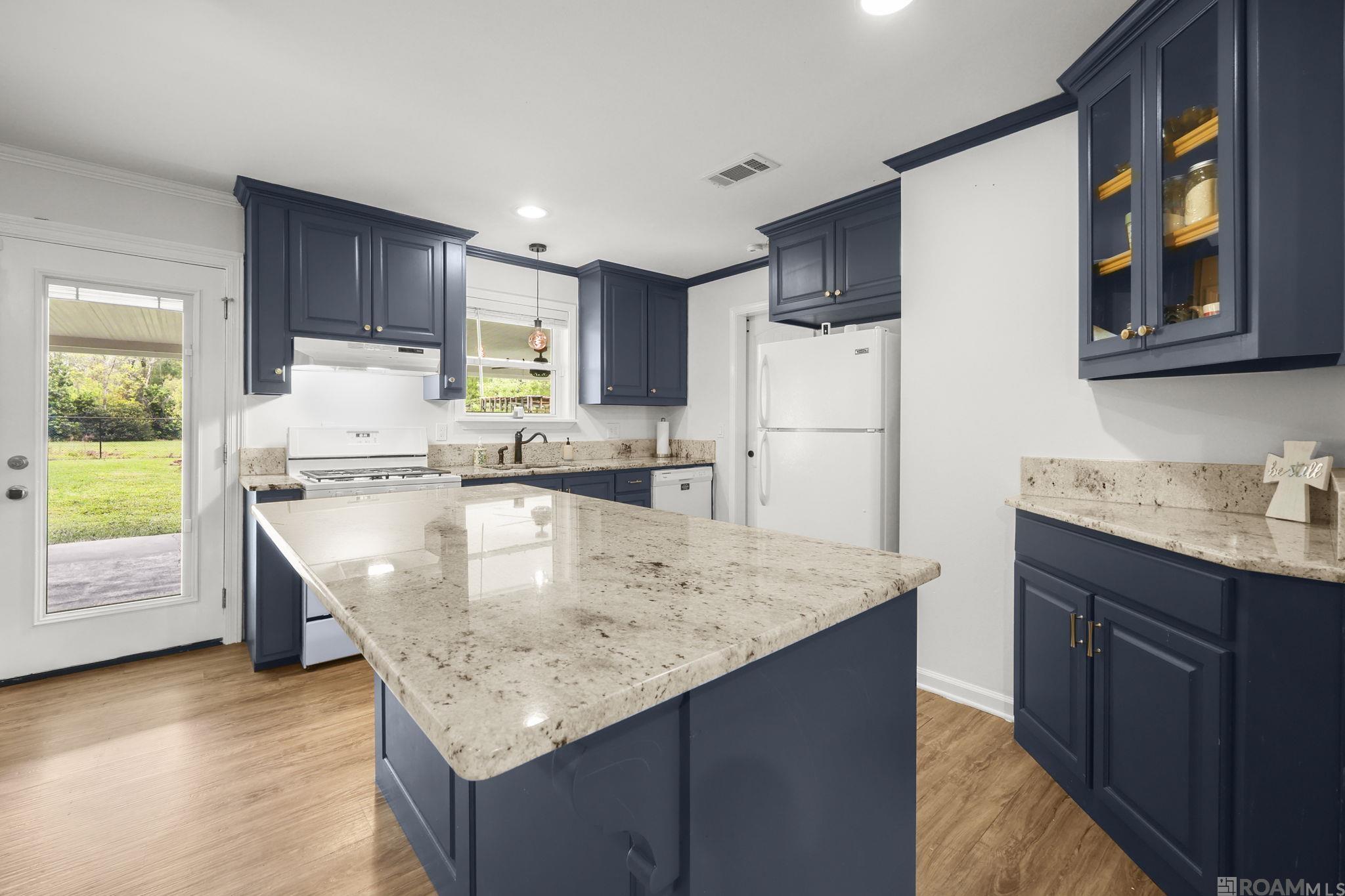 25482 Poirrier Ln, Denham Springs, LA, 70706