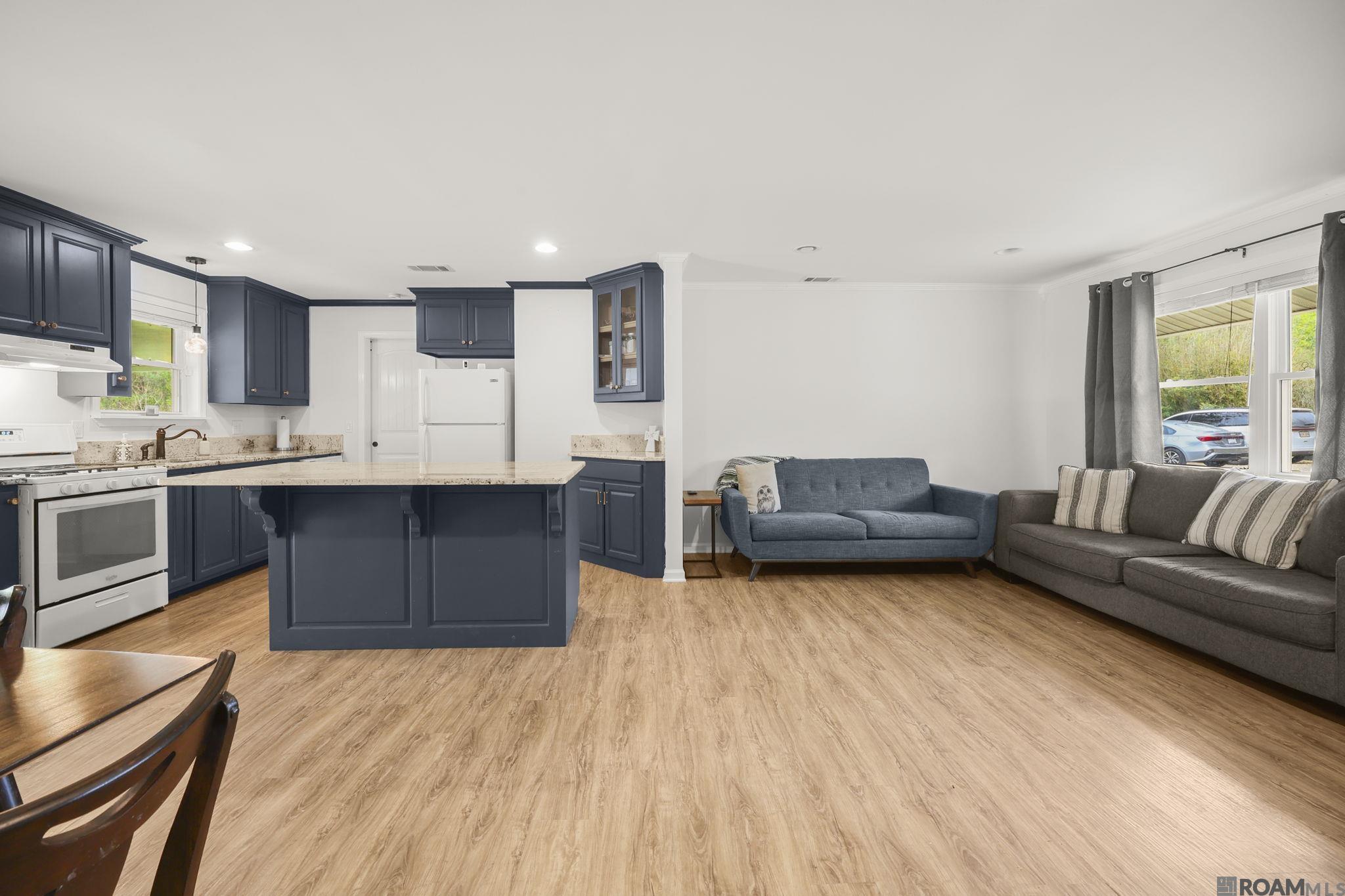 25482 Poirrier Ln, Denham Springs, LA, 70706