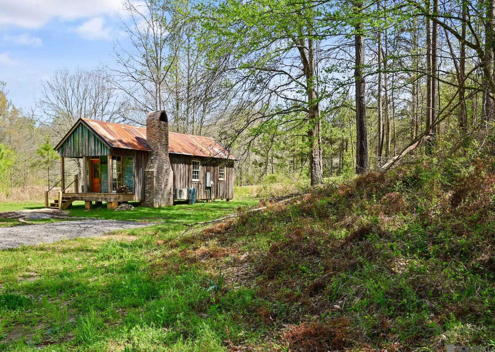 7596 Tunica Trace, St Francisville, LA, 70775