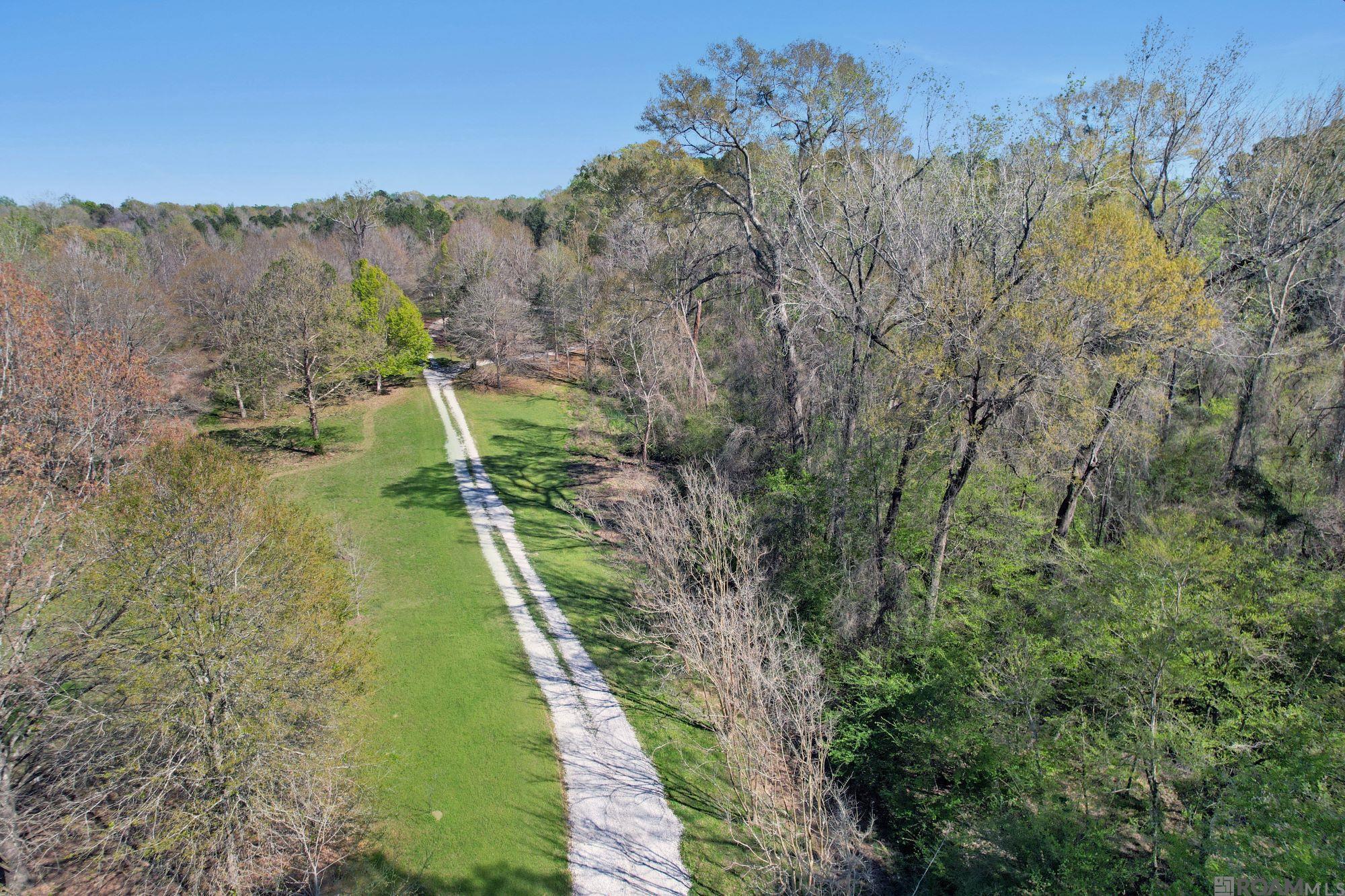 7596 Tunica Trace, St Francisville, LA, 70775