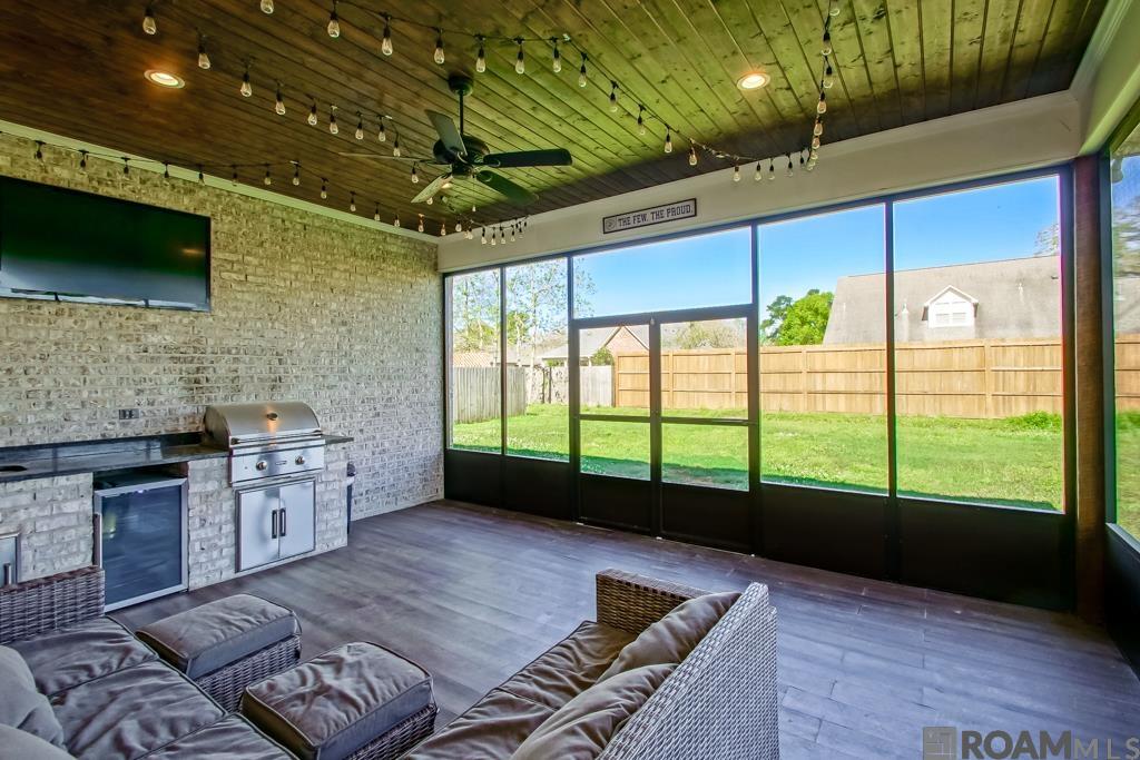 17719 Empress Dr, Greenwell Springs, LA, 70739