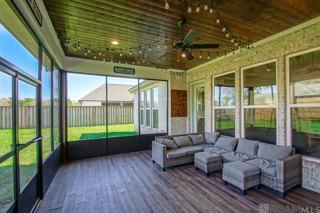 17719 Empress Dr, Greenwell Springs, LA, 70739