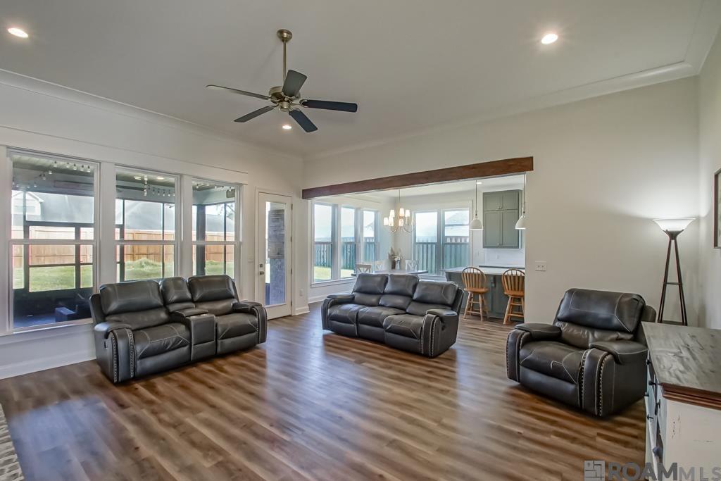 17719 Empress Dr, Greenwell Springs, LA, 70739