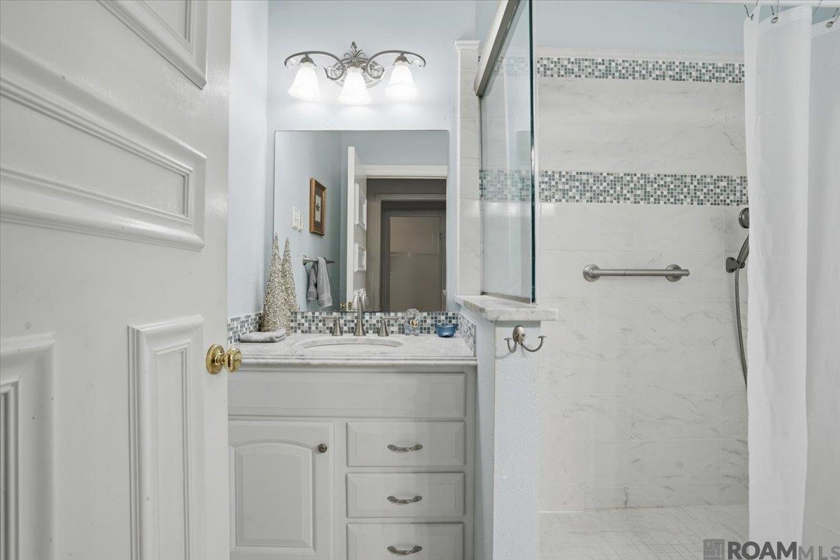 6113 Moss Side Ln, Baton Rouge, LA, 70808