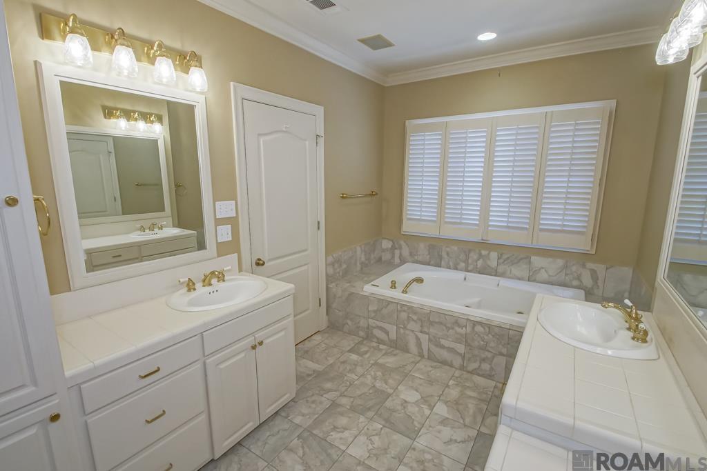 2321 Shadowbrook Dr, Baton Rouge, LA, 70816