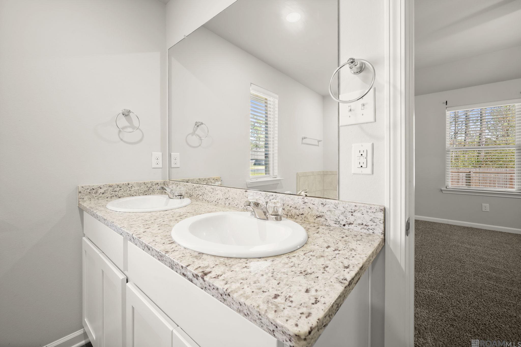 12721 Fowler Dr, Denham Springs, LA, 70706