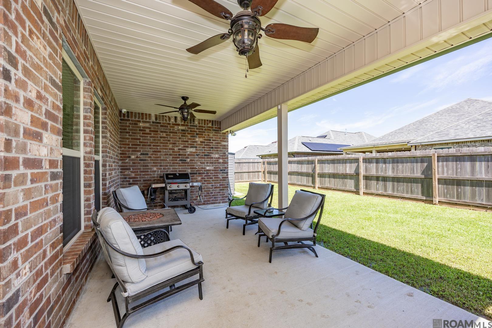 812 Beaumont Dr, Gonzales, LA, 70737