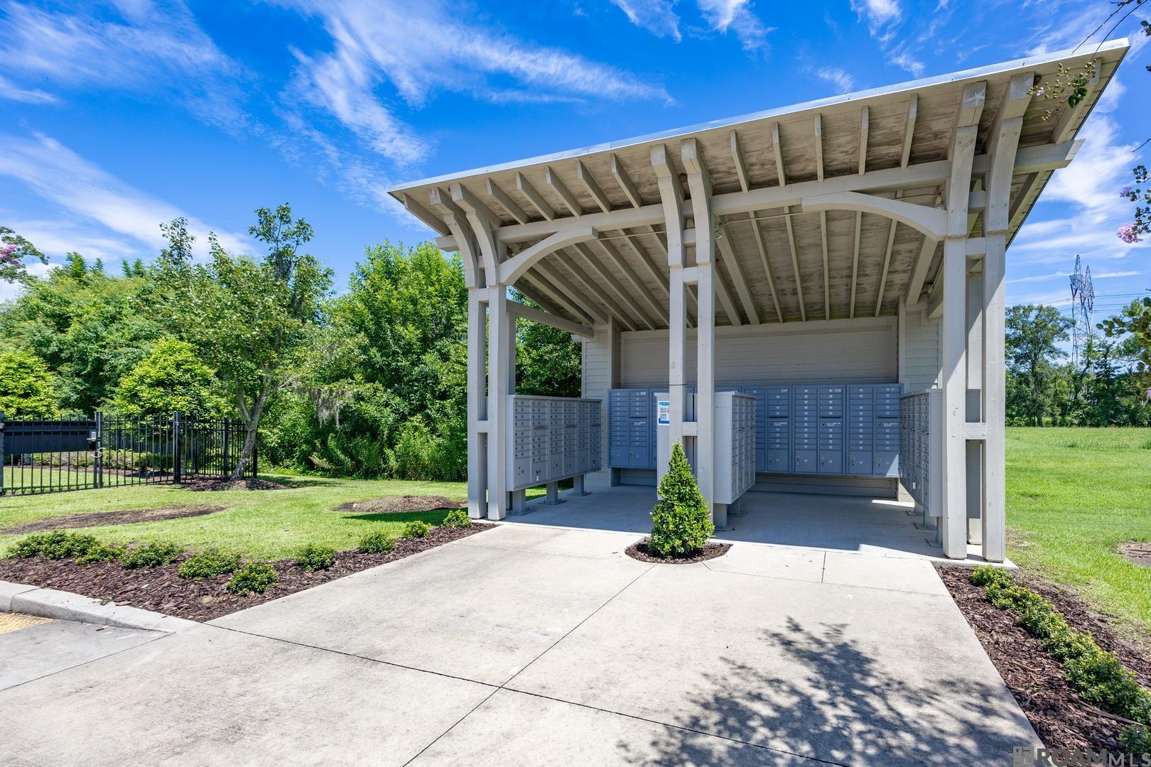 812 Beaumont Dr, Gonzales, LA, 70737