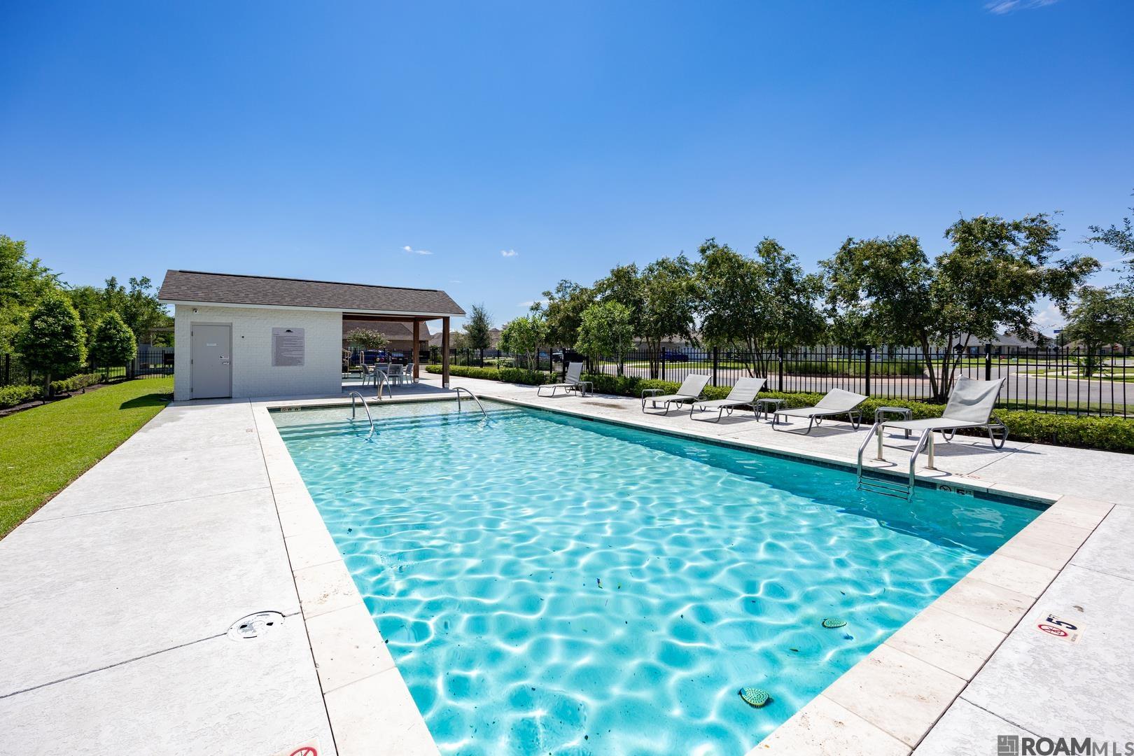 812 Beaumont Dr, Gonzales, LA, 70737