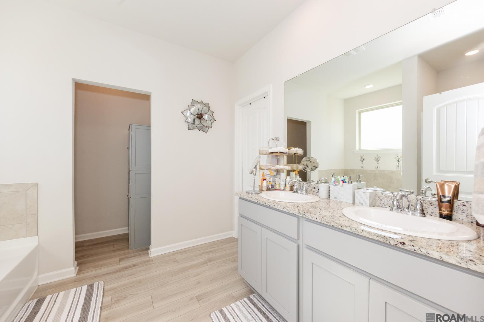 7520 Scarlet Oak Dr, Gonzales, LA, 70737