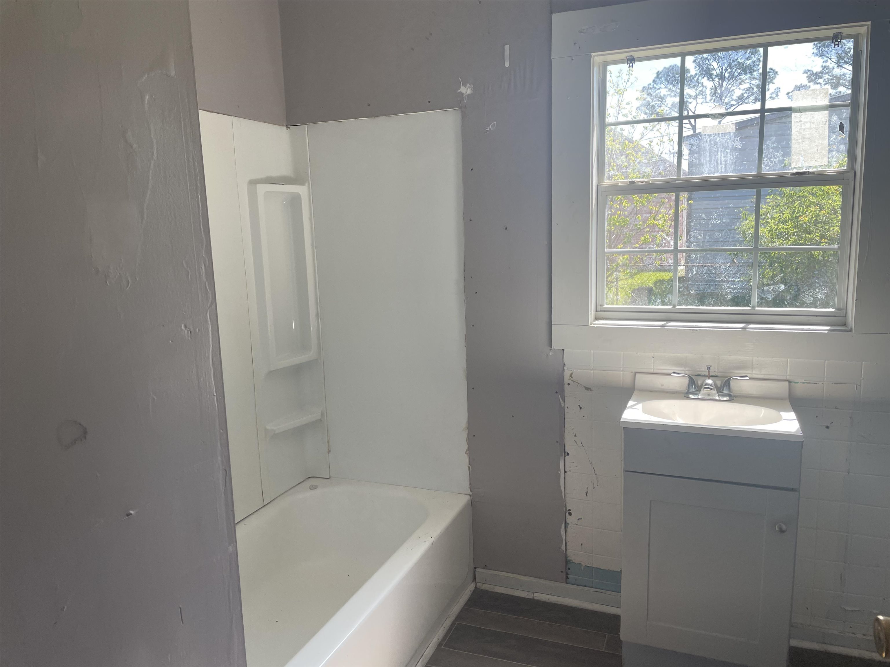 331 St Louis St, Raceland, LA, 70394