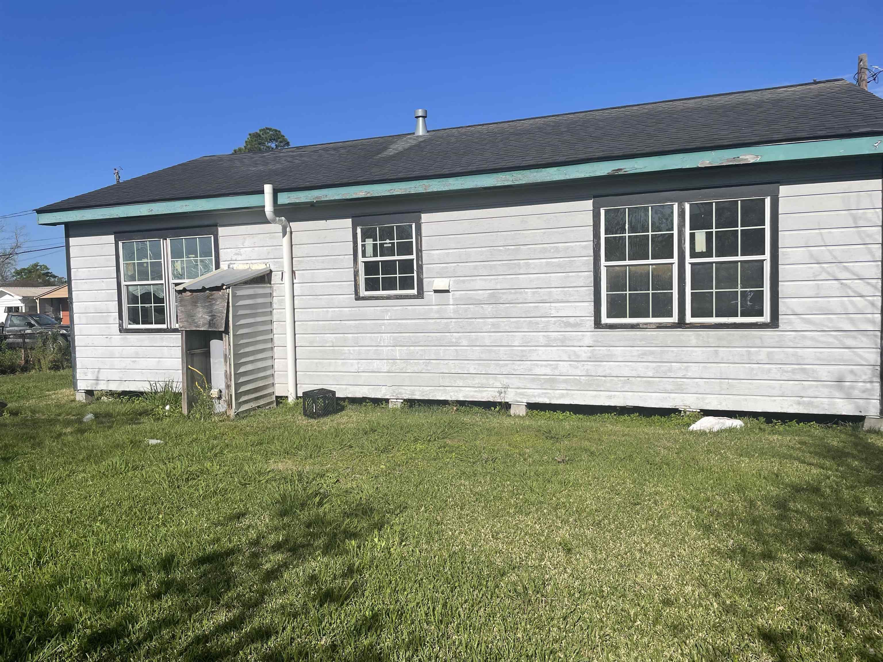 331 St Louis St, Raceland, LA, 70394