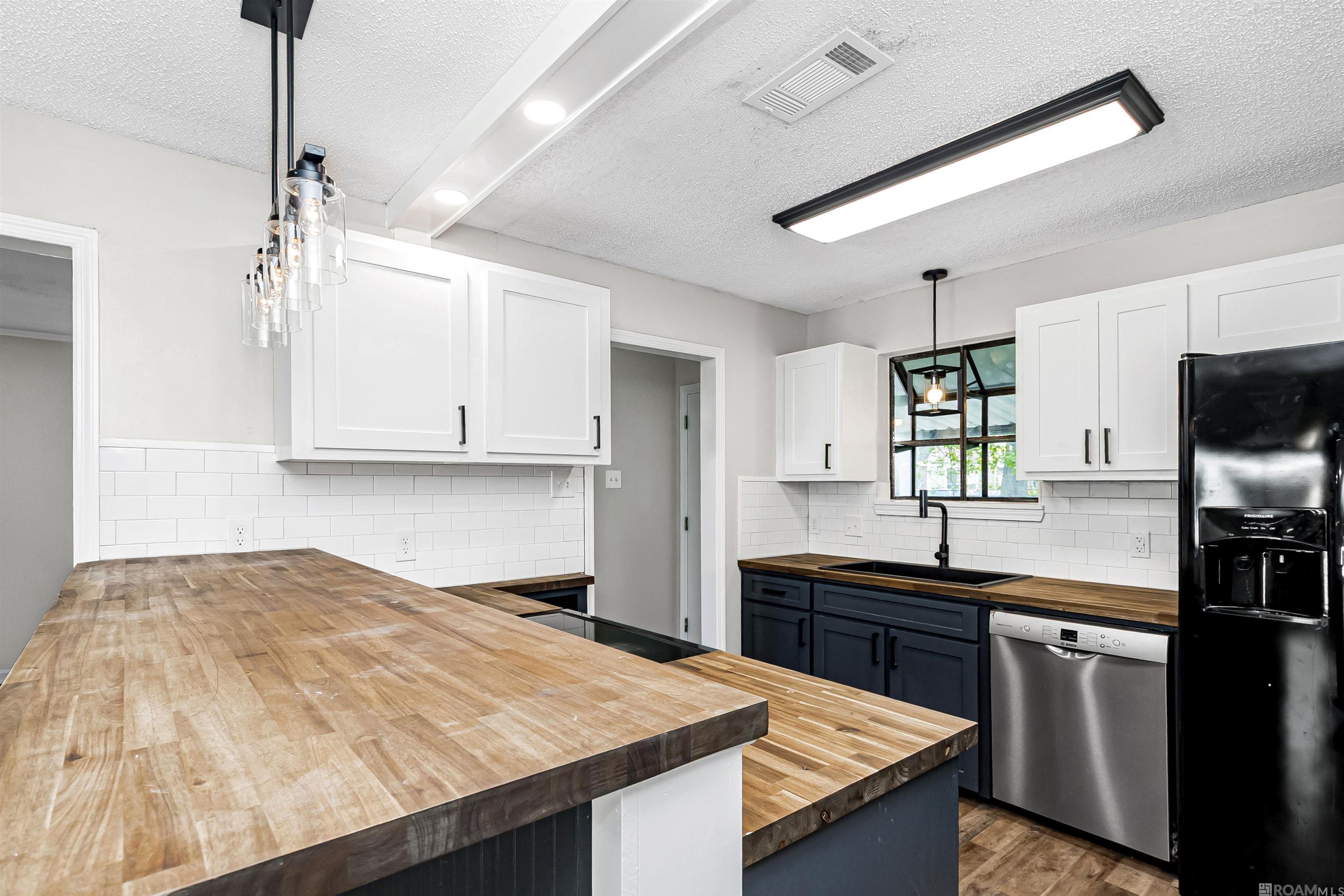 17120 Willow Oak Aly, Prairieville, LA, 70769