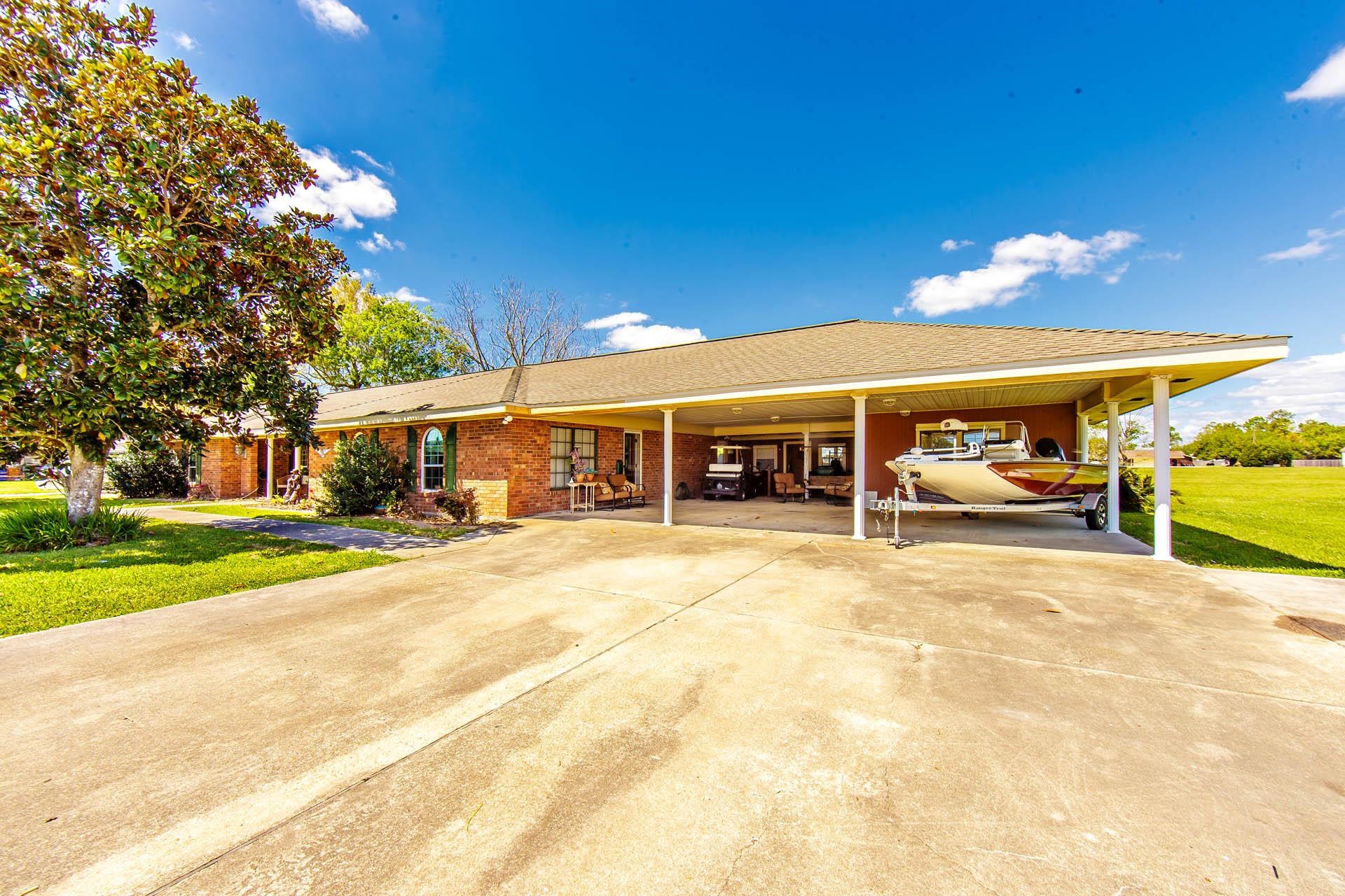 101 Bayou Bend Dr, Houma, LA, 70364