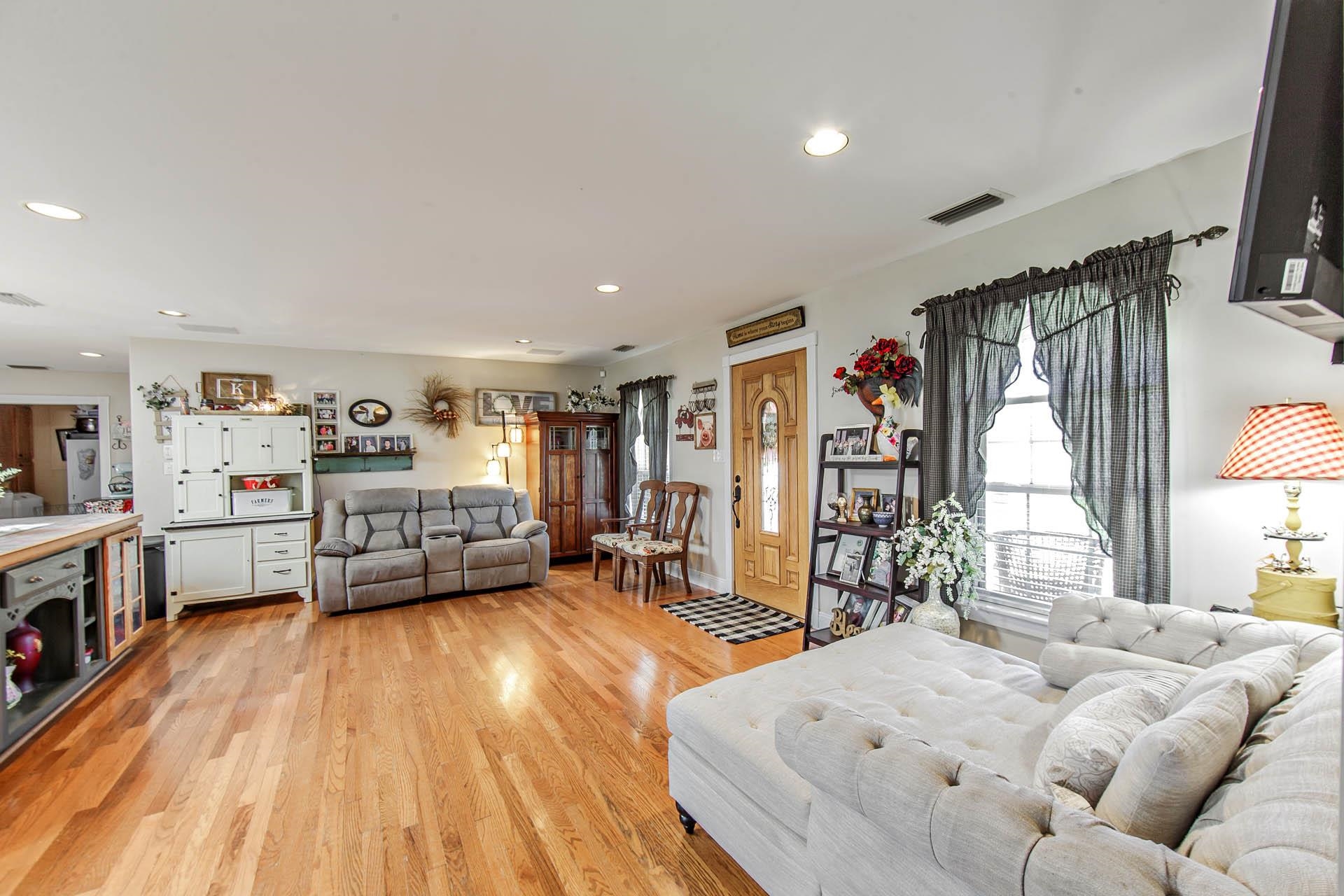 101 Bayou Bend Dr, Houma, LA, 70364