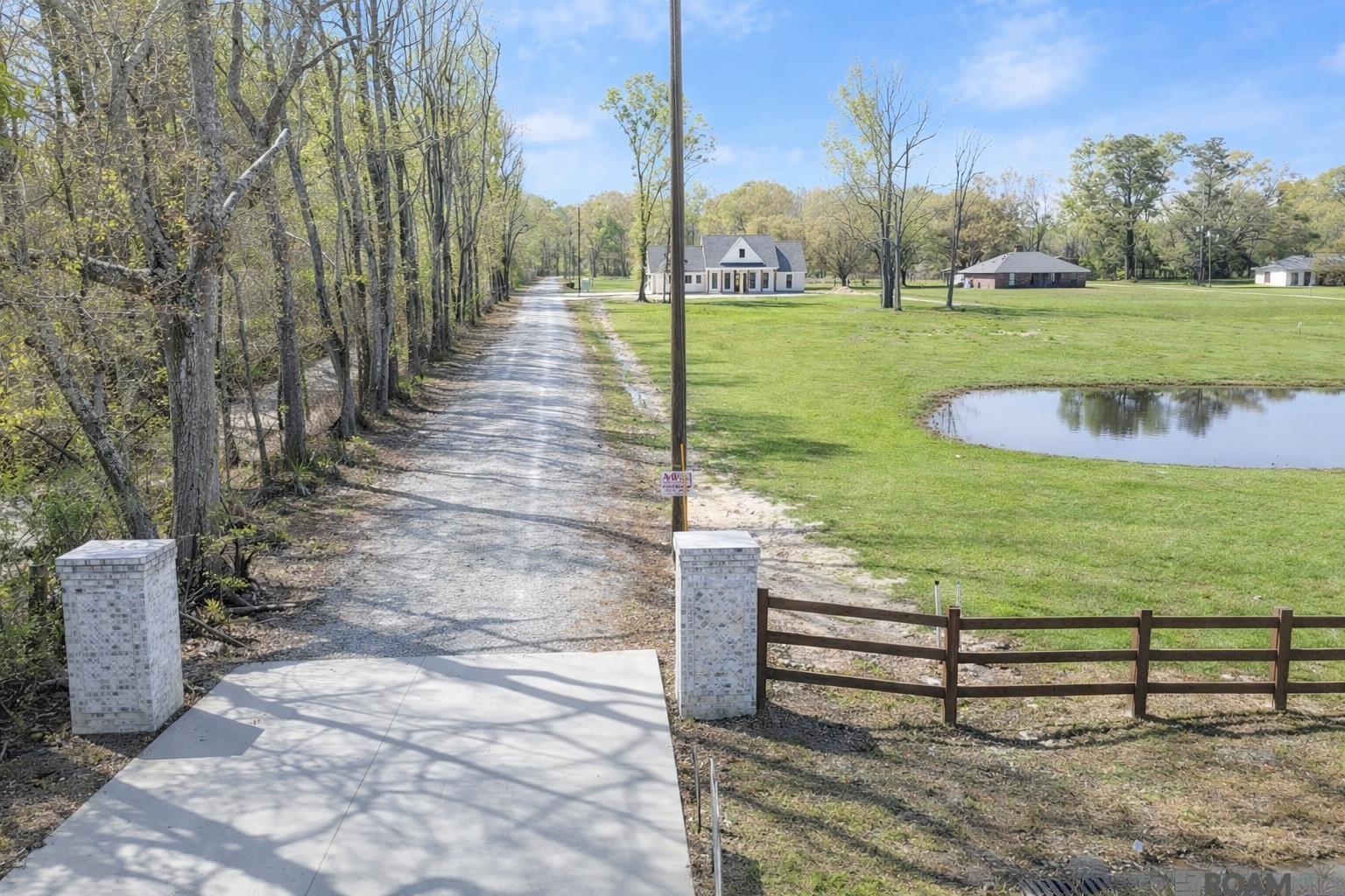 10482 Summerside Dr, Baker, LA, 70714