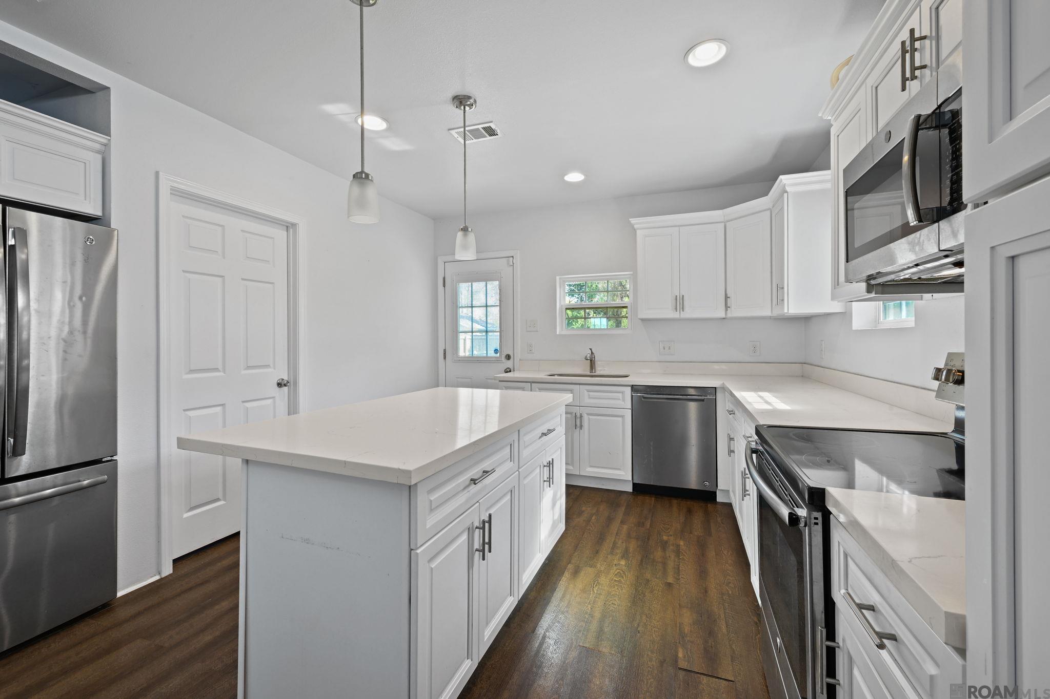 237 Capitol St, Denham Springs, LA, 70726