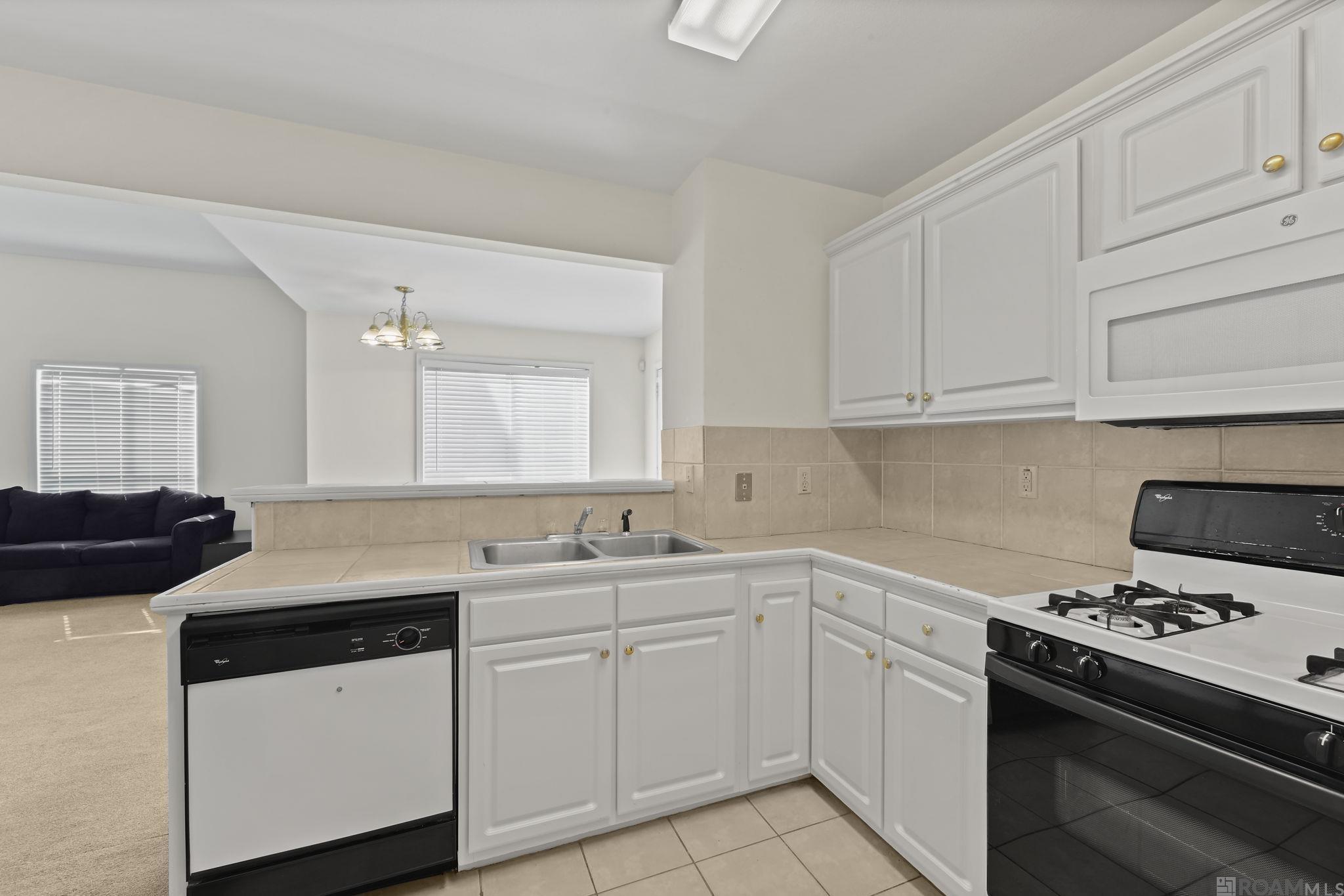 5147 Nicholson Dr UNIT 68, Baton Rouge, LA, 70820