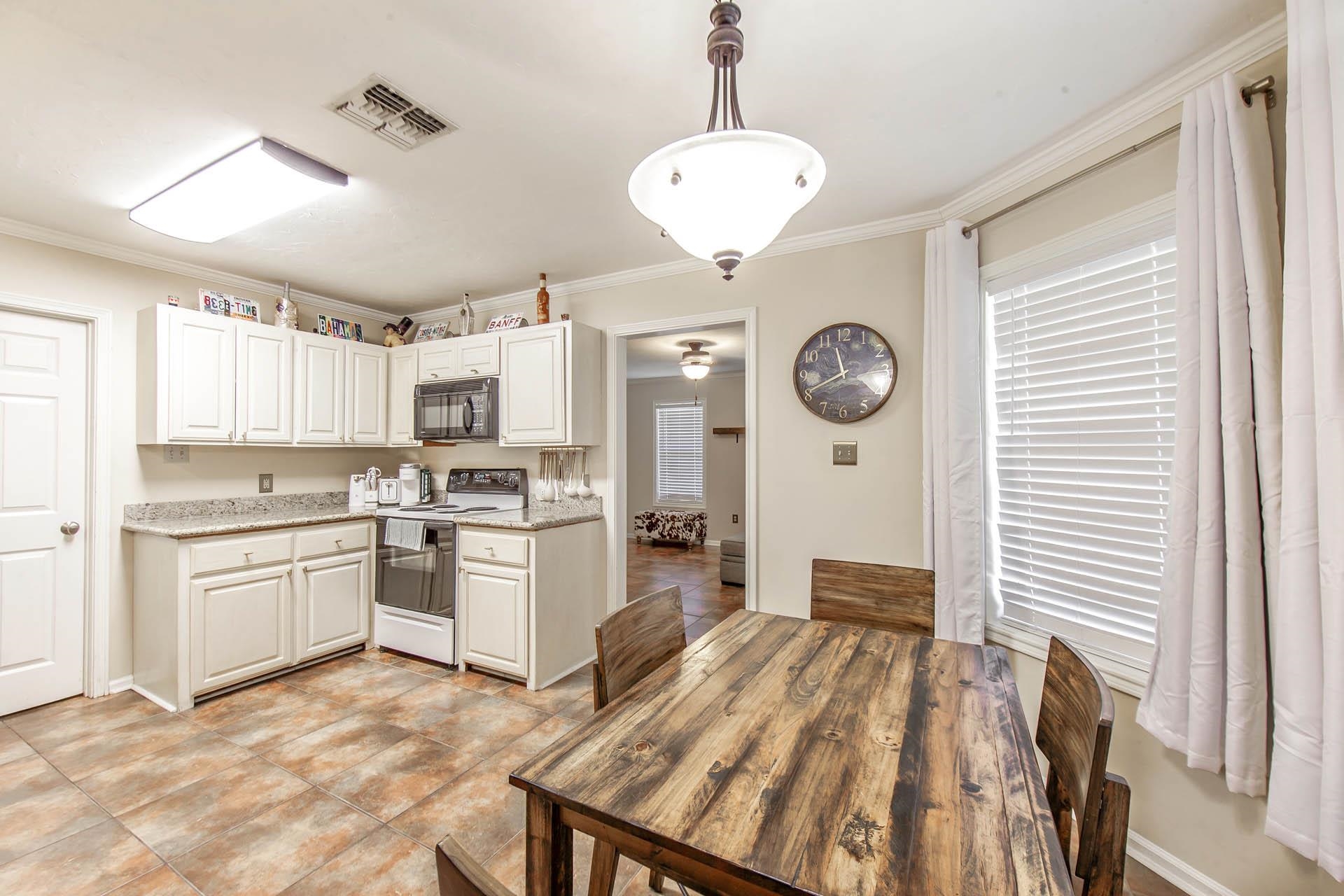 1133 W Camilla Dr, Thibodaux, LA, 70301