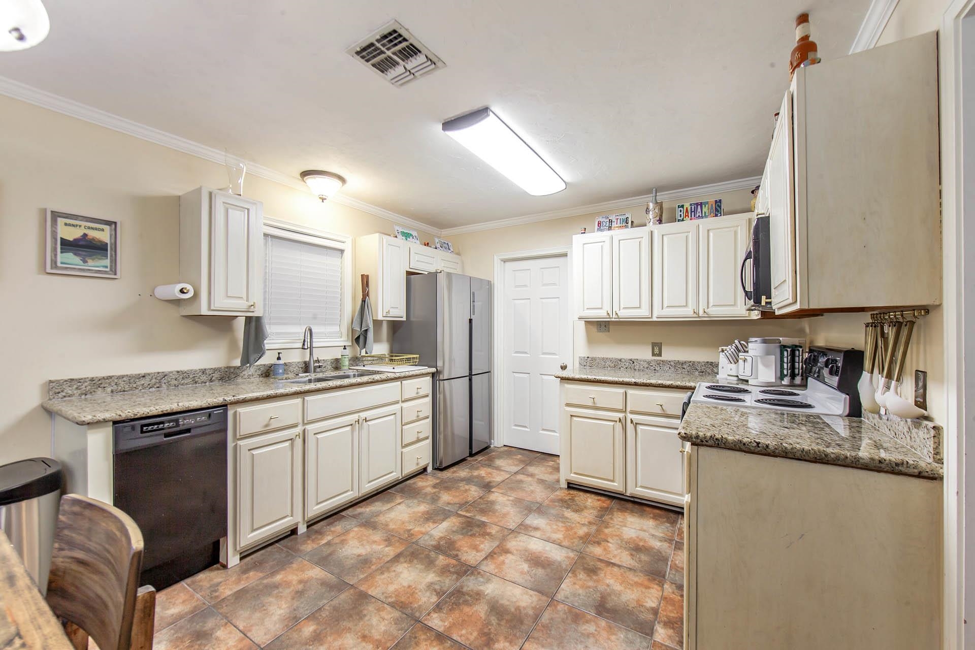 1133 W Camilla Dr, Thibodaux, LA, 70301