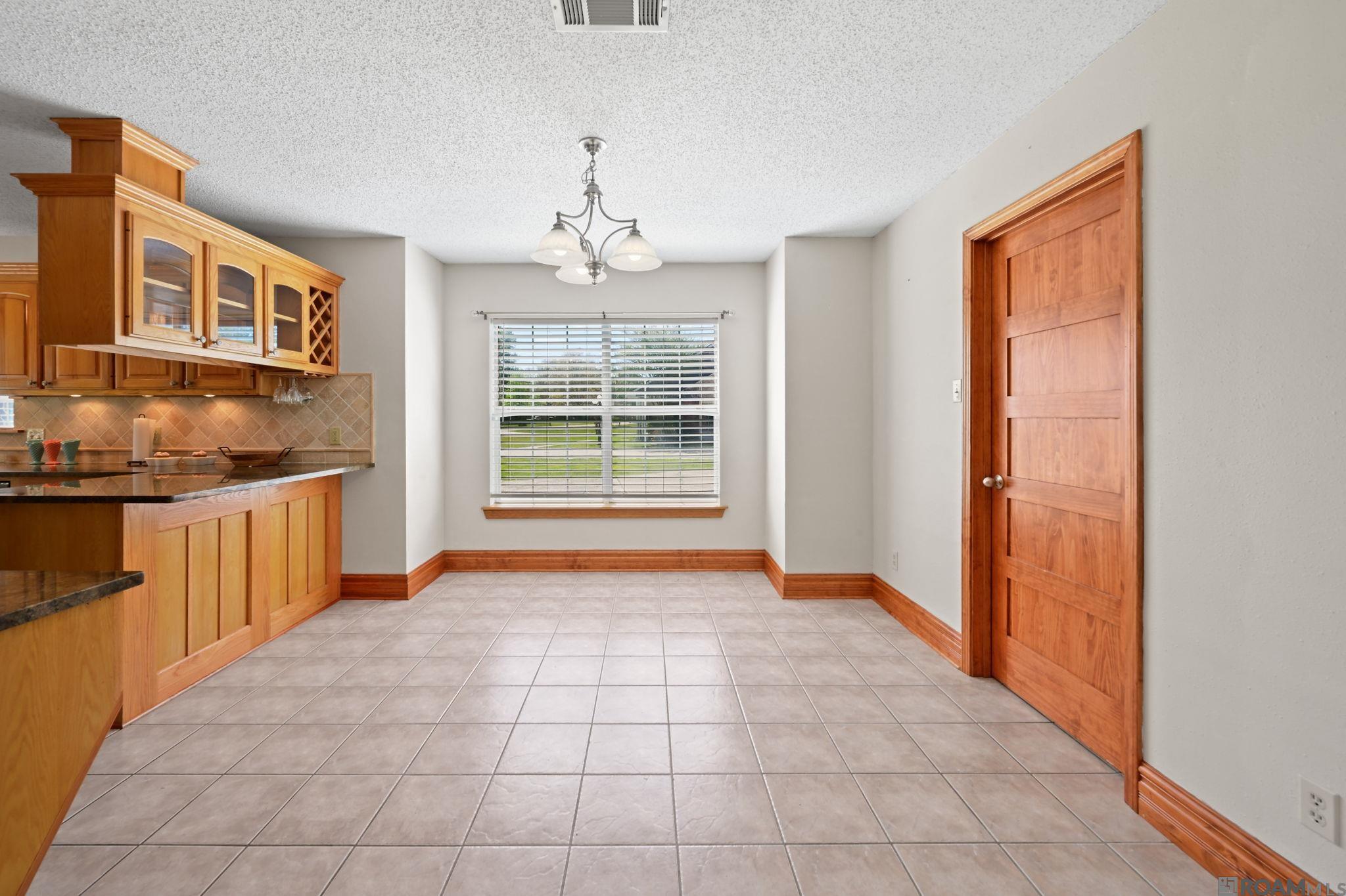 7097 Jim Rushing Rd, Denham Springs, LA, 70706