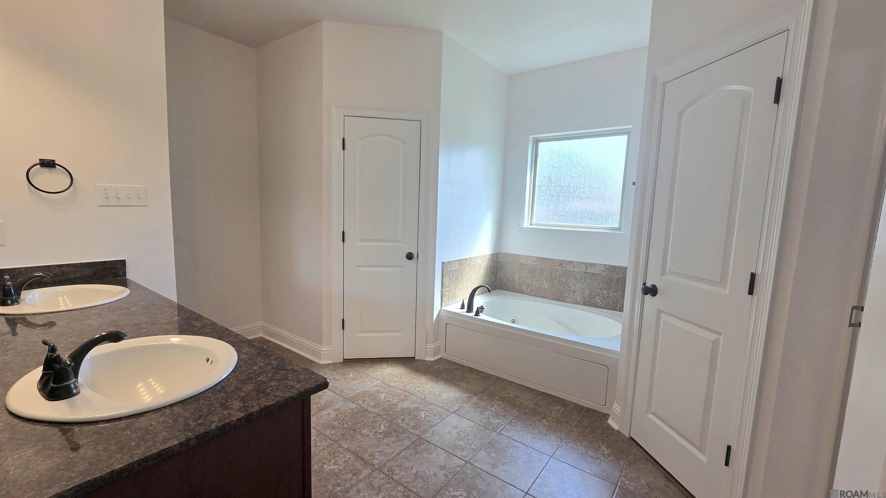 10028 Savannah Jane Ln, Baton Rouge, LA, 70817