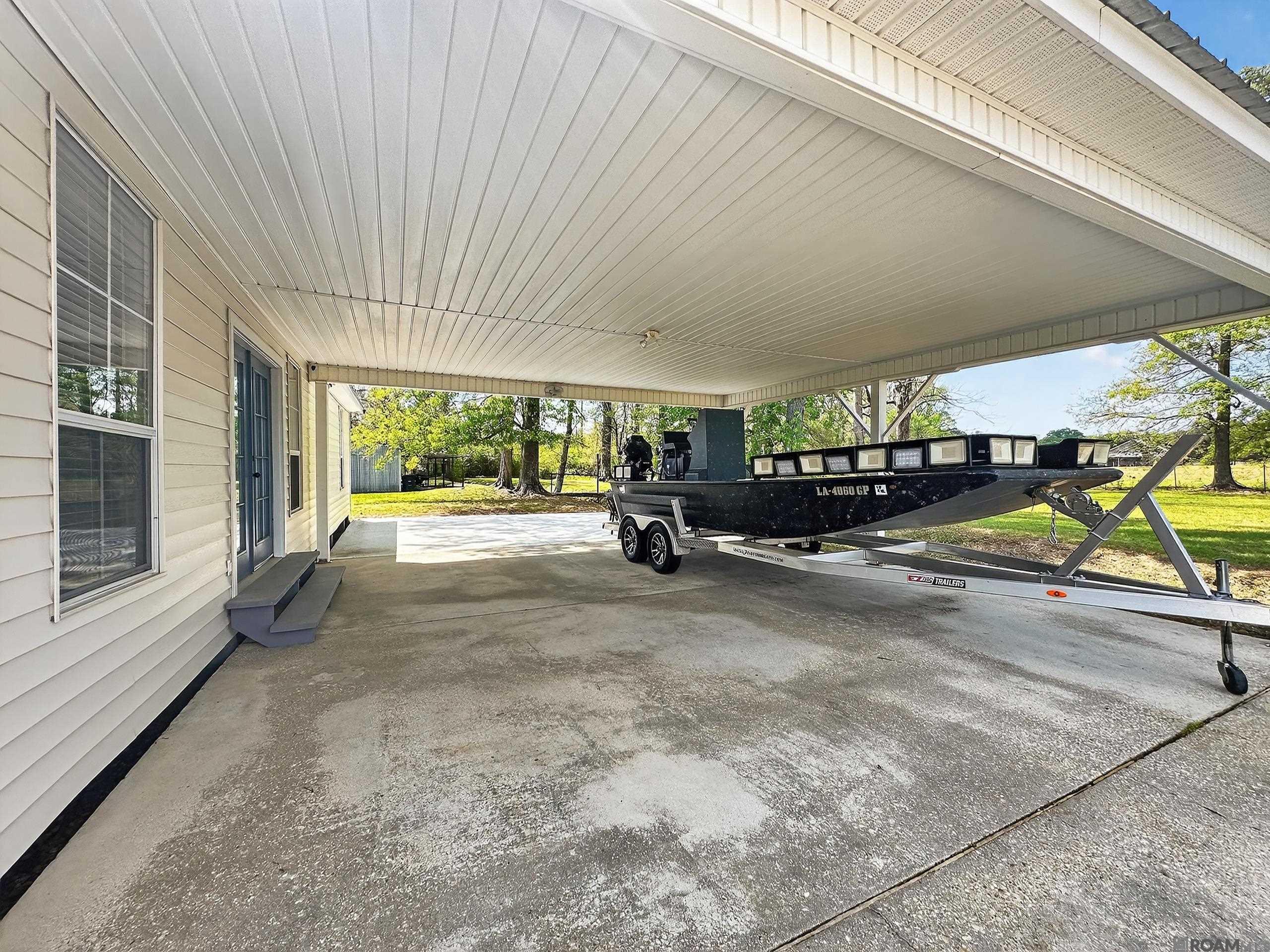 1942 La Hwy 1041, Holden, LA, 70744