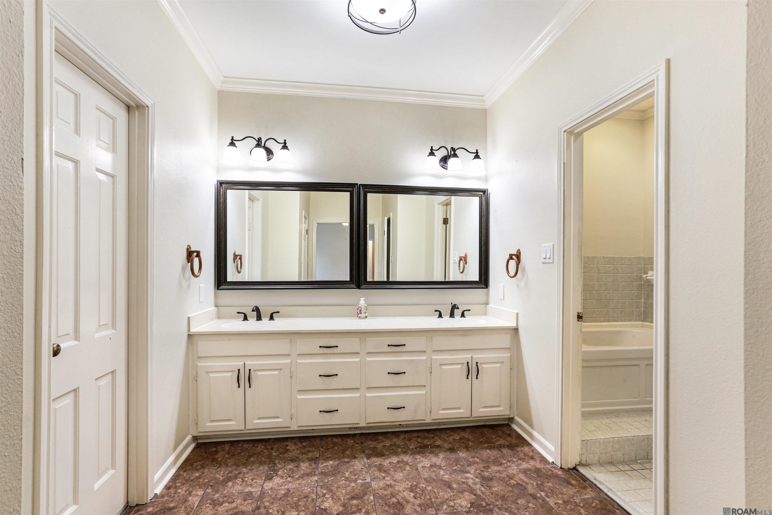 621 W Woodruff Dr, Baton Rouge, LA, 70808