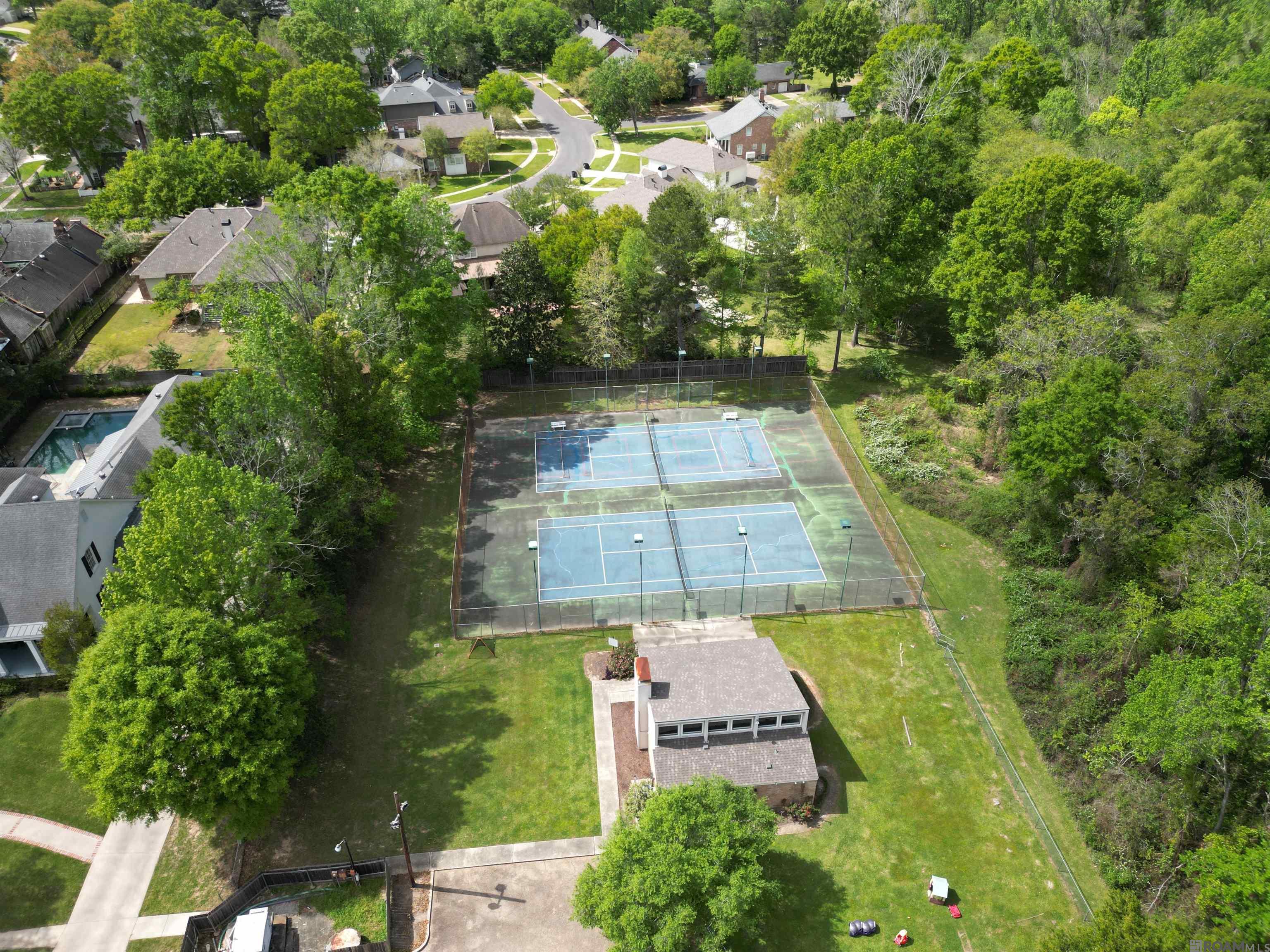 621 W Woodruff Dr, Baton Rouge, LA, 70808