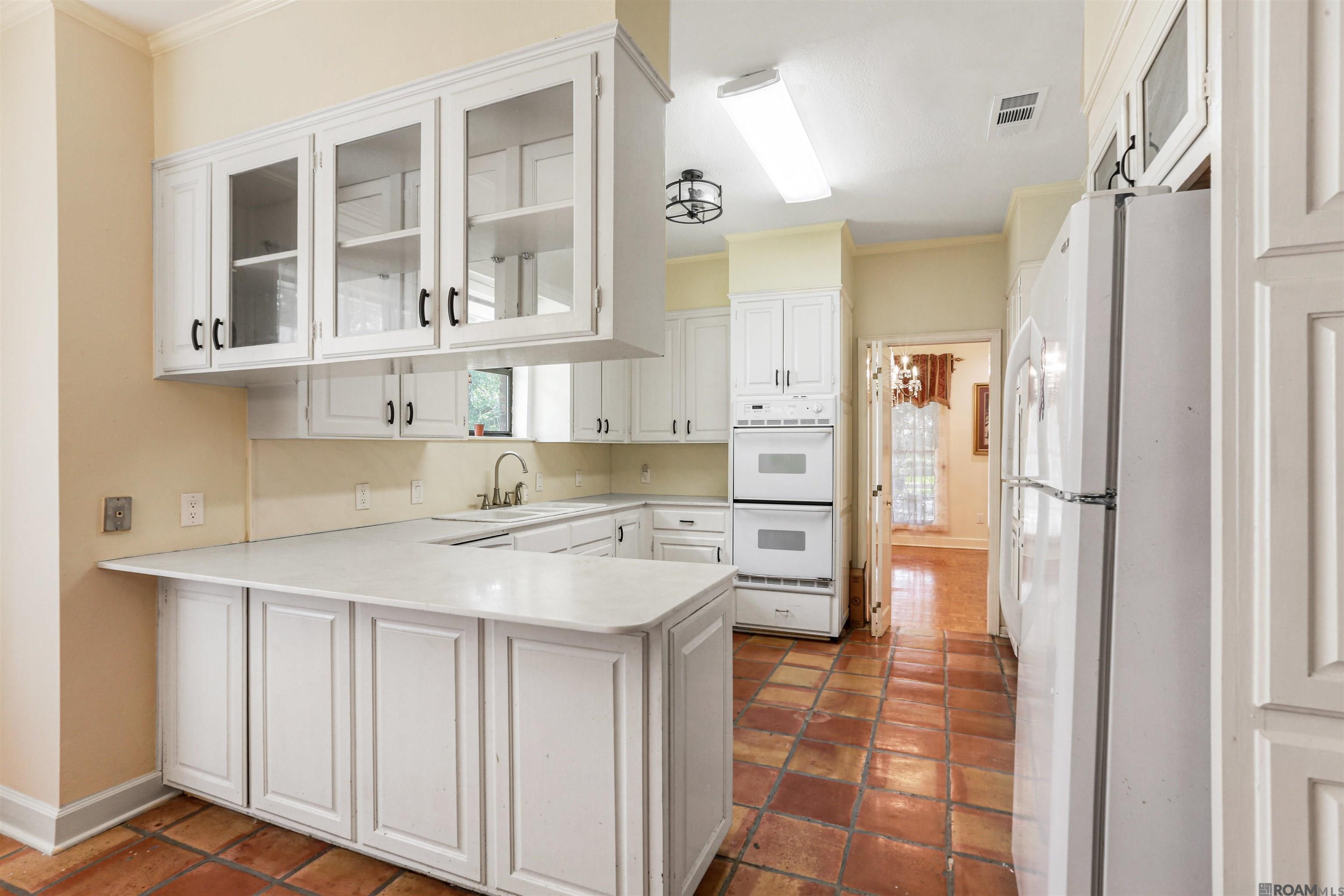 621 W Woodruff Dr, Baton Rouge, LA, 70808