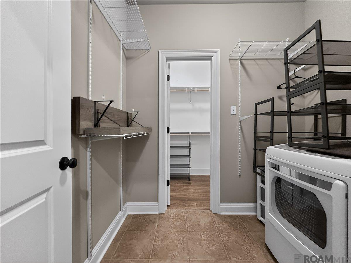 39320 St Charles Ave, Gonzales, LA, 70737