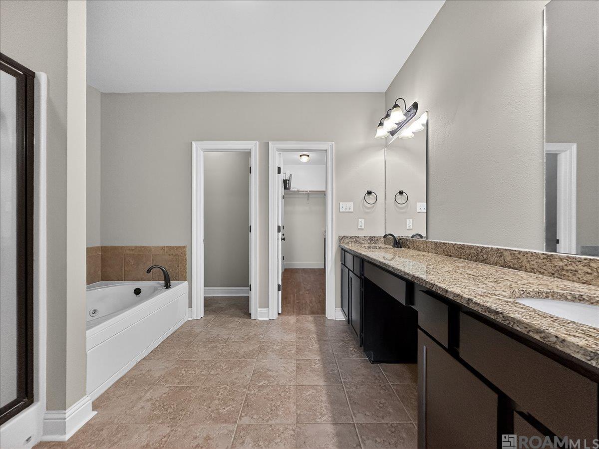 39320 St Charles Ave, Gonzales, LA, 70737