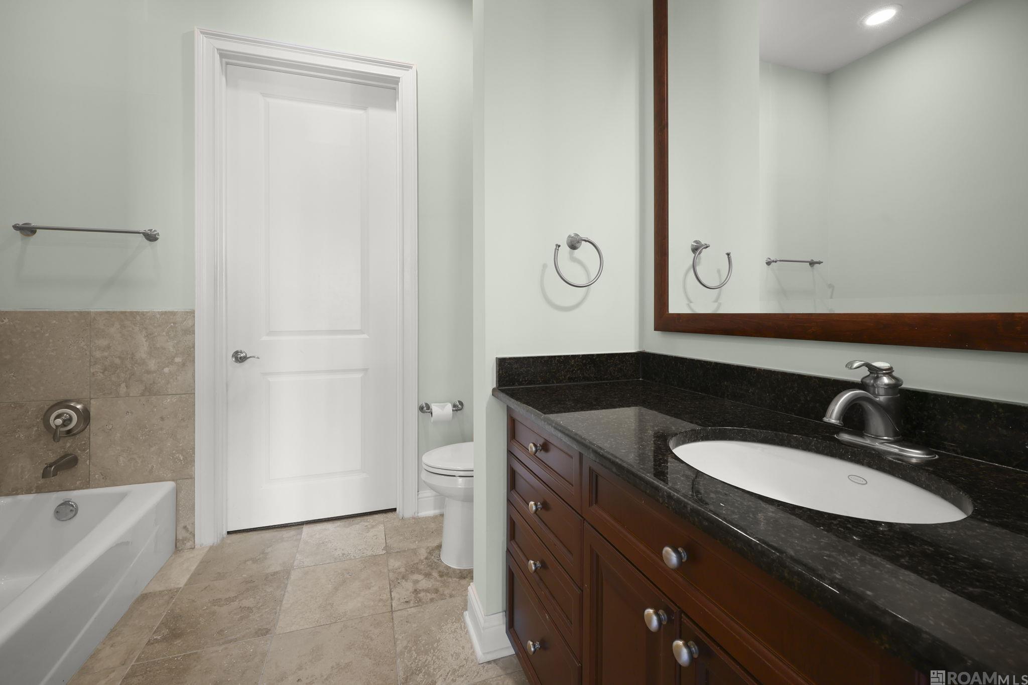 998 Stanford Ave UNIT 203, Baton Rouge, LA, 70808