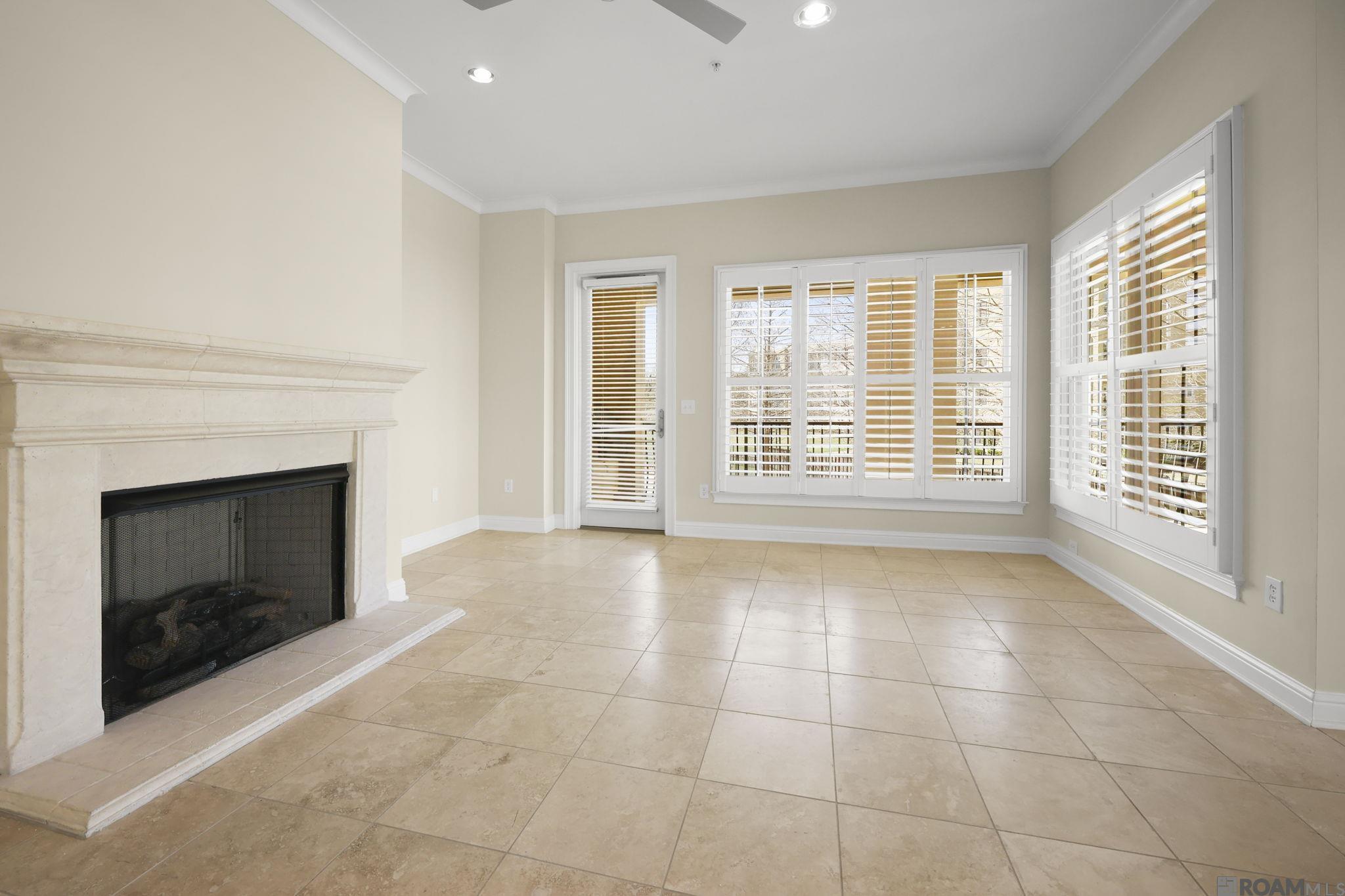 998 Stanford Ave UNIT 203, Baton Rouge, LA, 70808