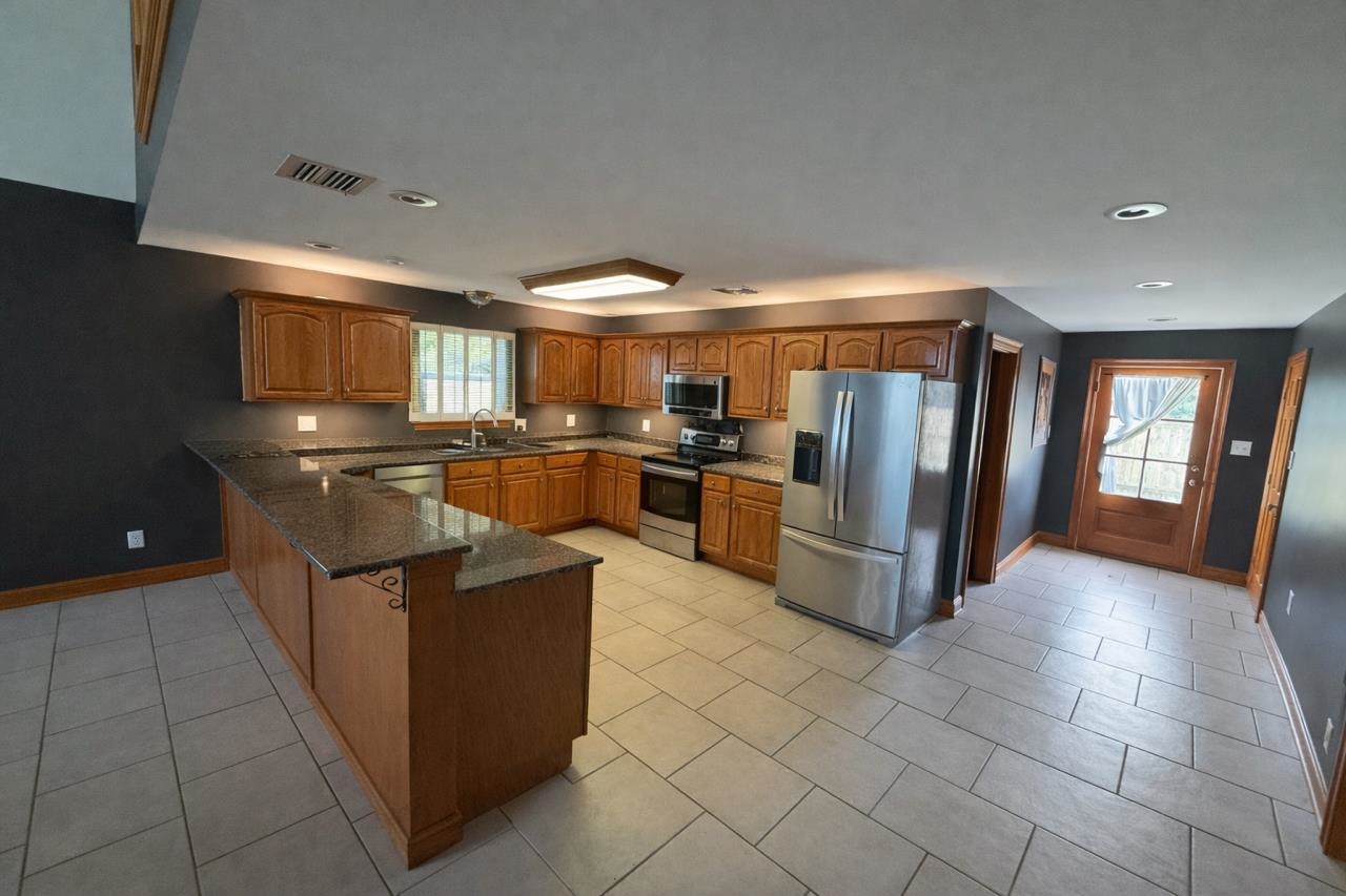 135 Sleepy Hollow Court, Schriever, LA, 70395