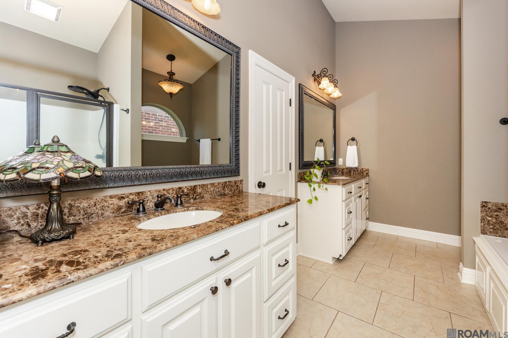 11165 Hillpark Ave, Baton Rouge, LA, 70810