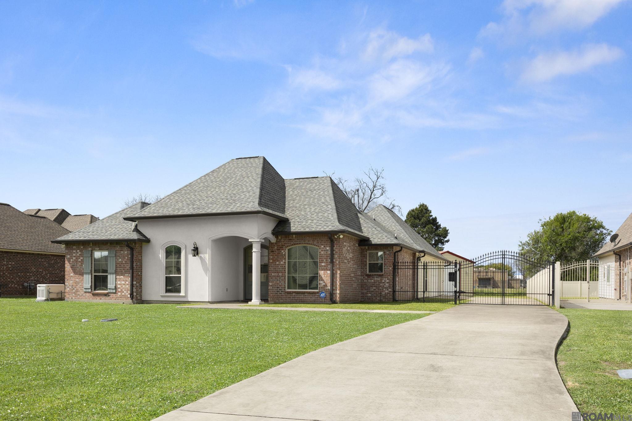 125 Red Maple Dr, Gray, LA, 70359