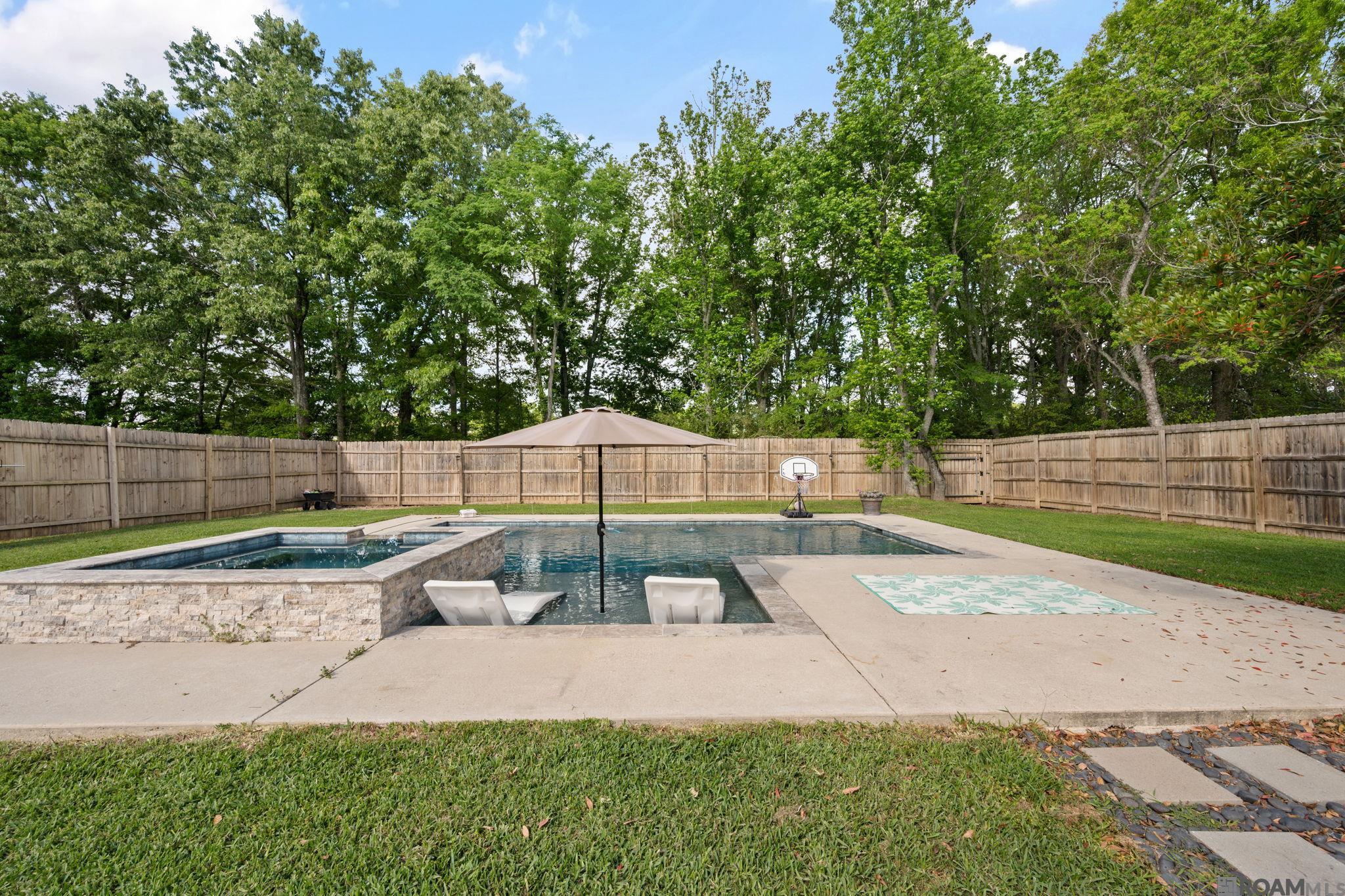 20452 Camille Dr, Springfield, LA, 70462