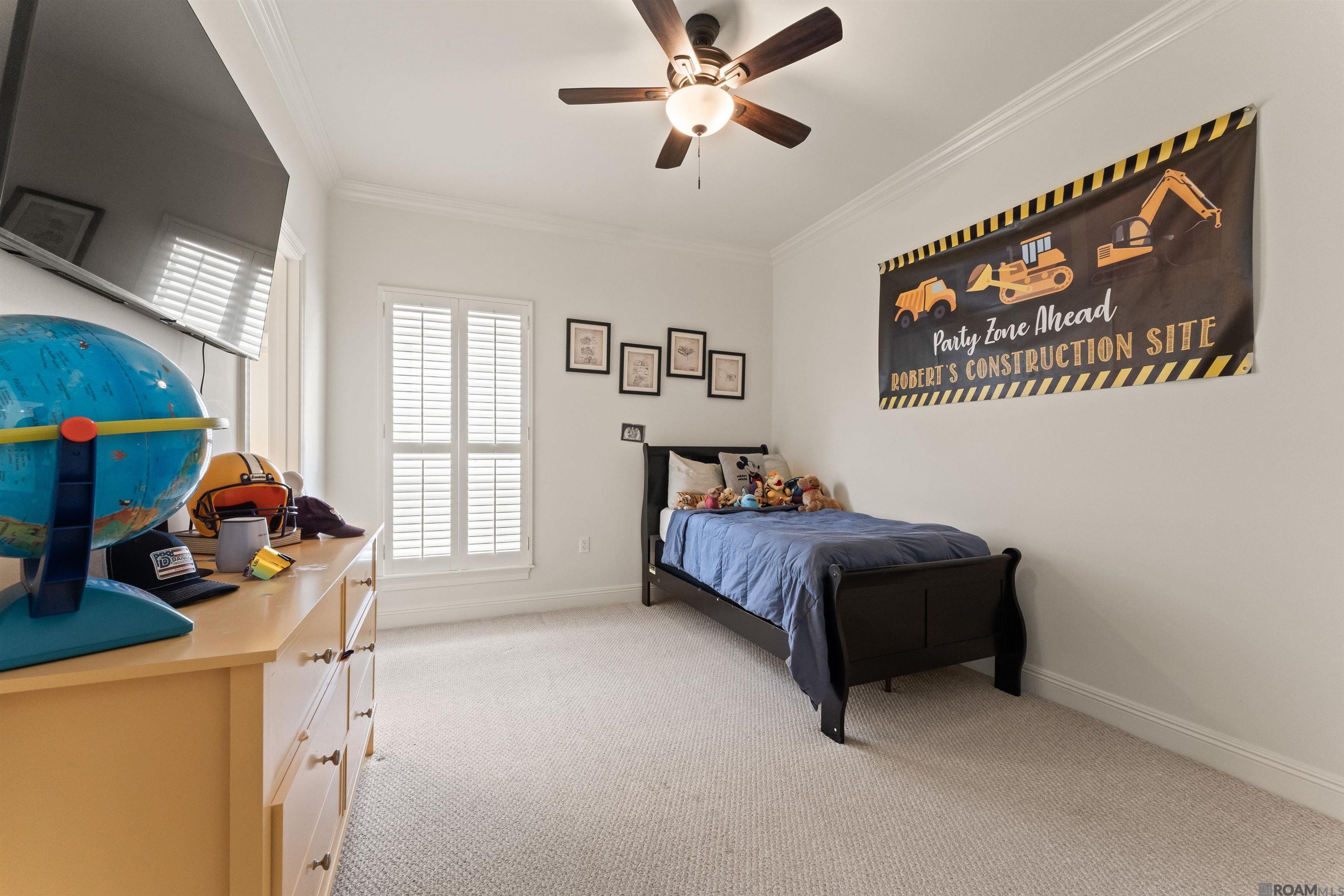 228 E Greens Dr, Saint George, LA, 70810