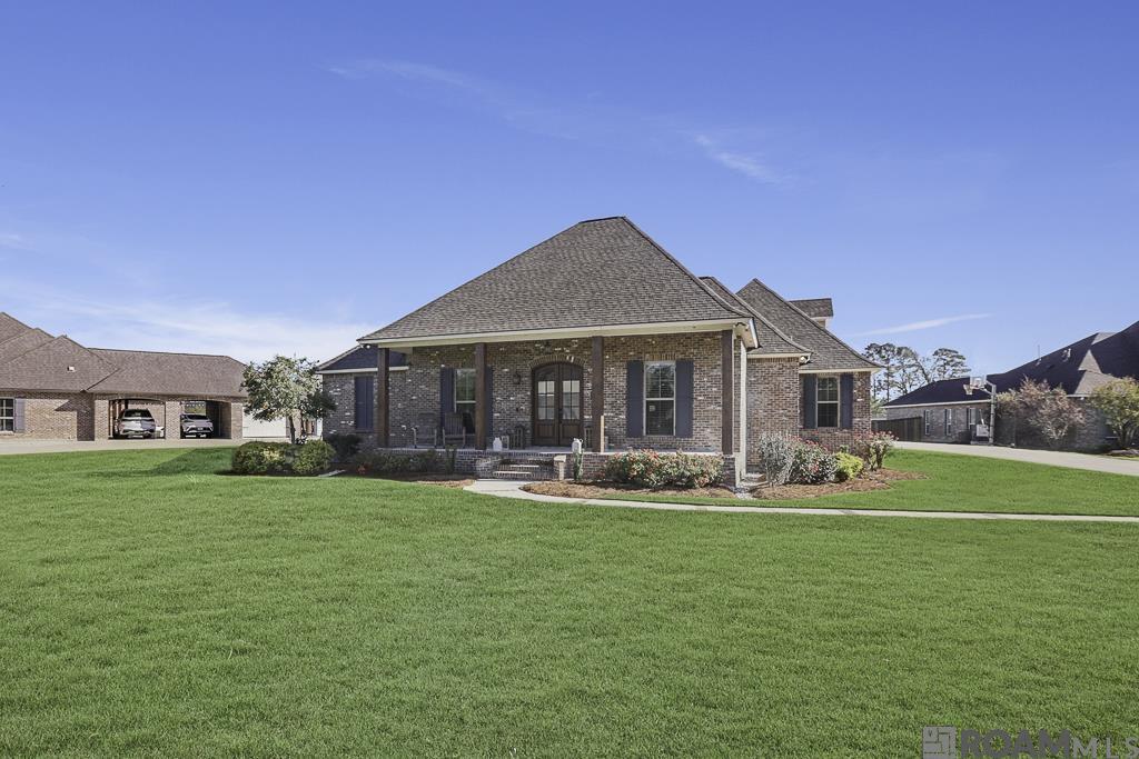 11090 Toria Ln, St Amant, LA, 70774