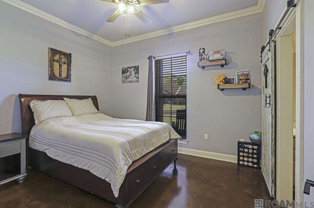 11090 Toria Ln, St Amant, LA, 70774