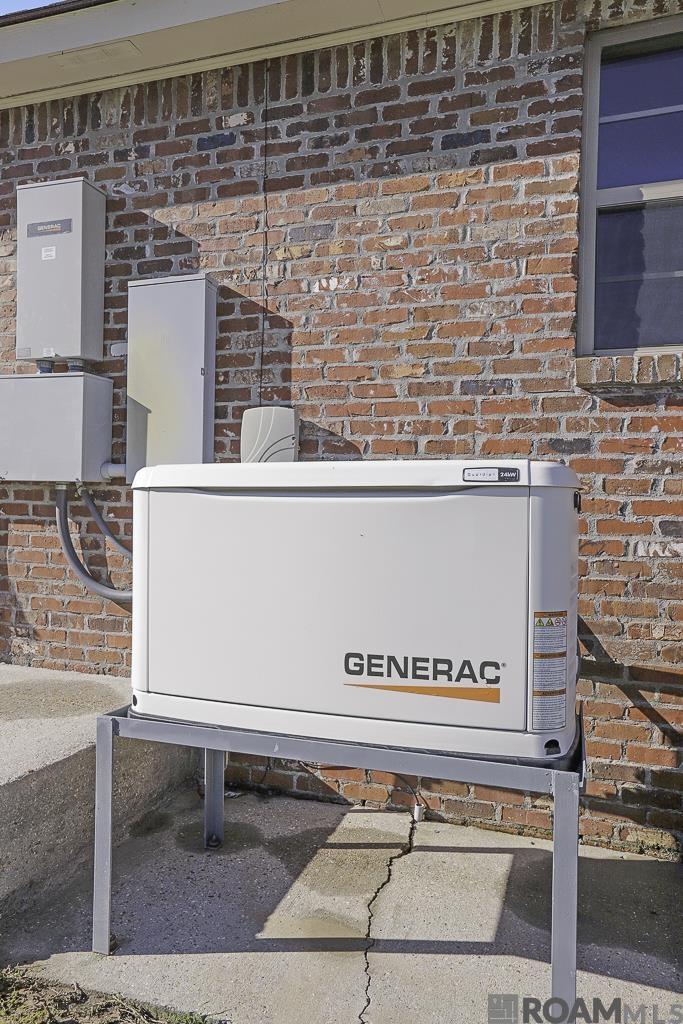 11090 Toria Ln, St Amant, LA, 70774