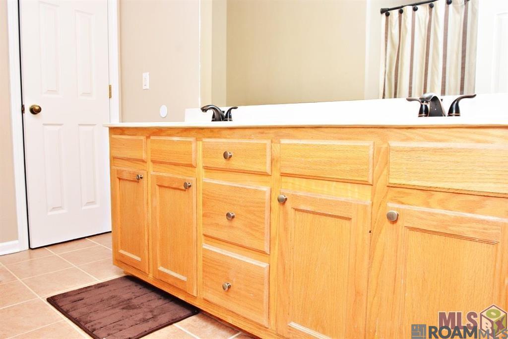 10124 Nashville Ct, Denham Springs, LA, 70706