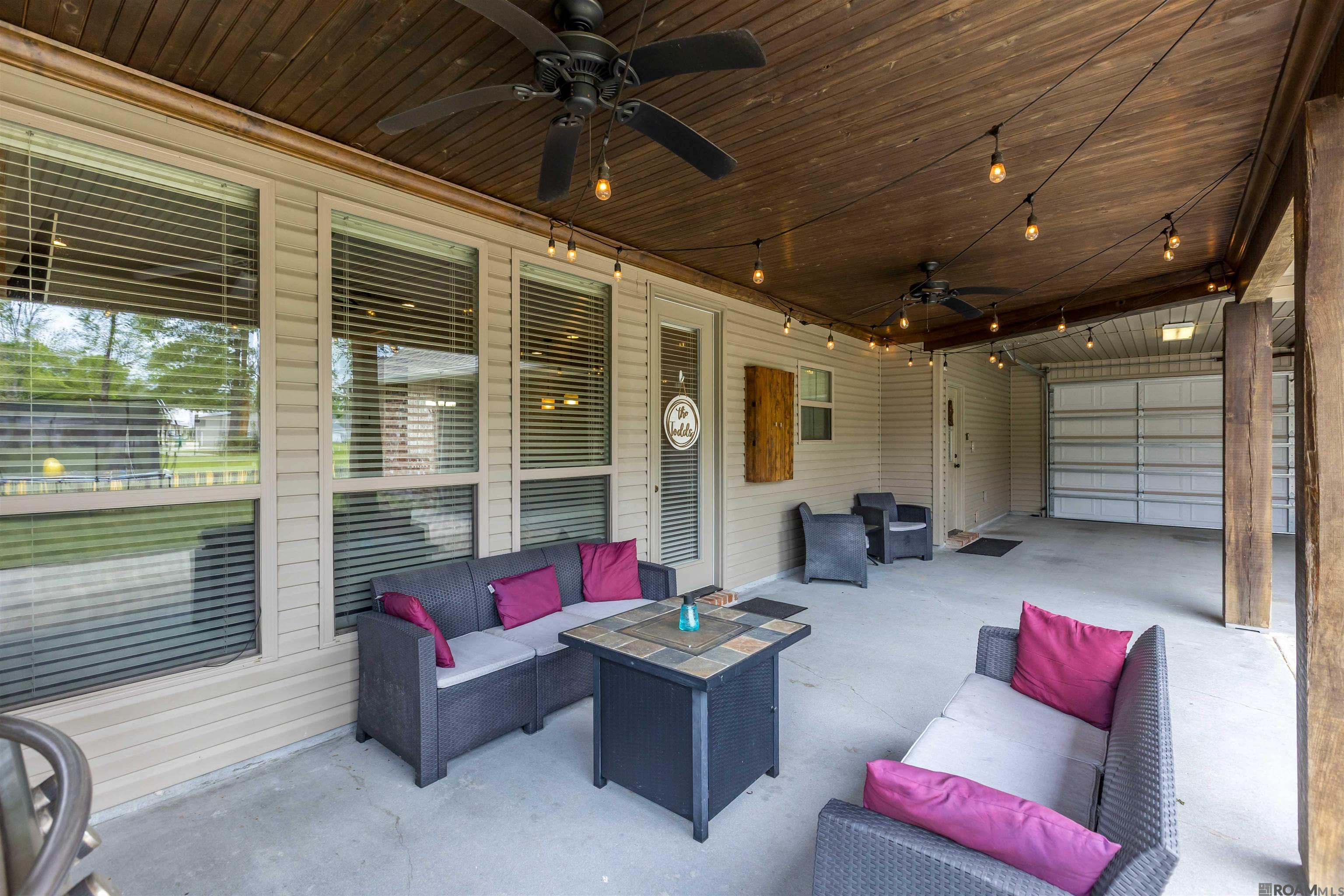 10601 Creek Haven Ln, Denham Springs, LA, 70726