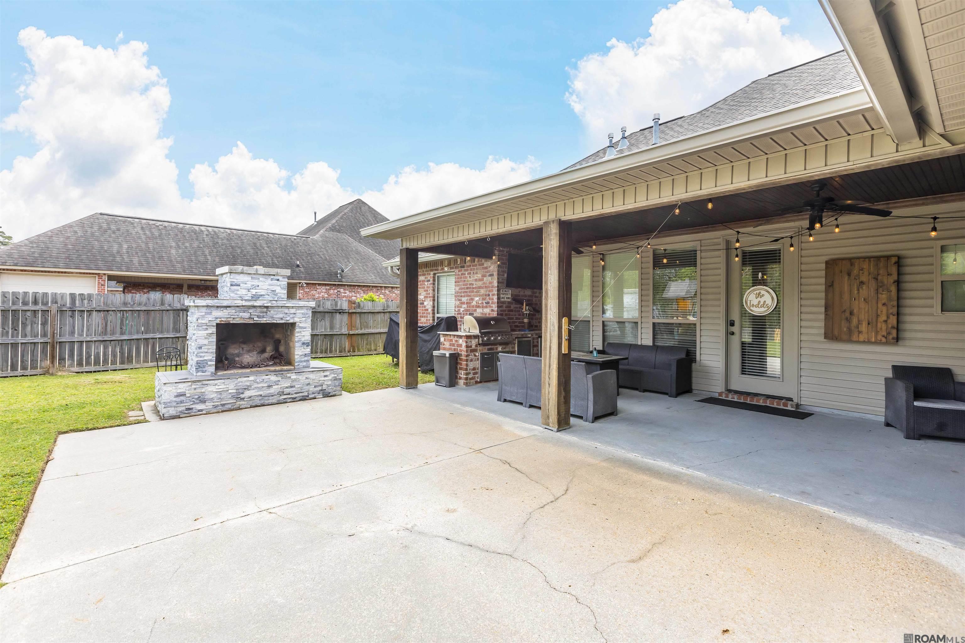 10601 Creek Haven Ln, Denham Springs, LA, 70726