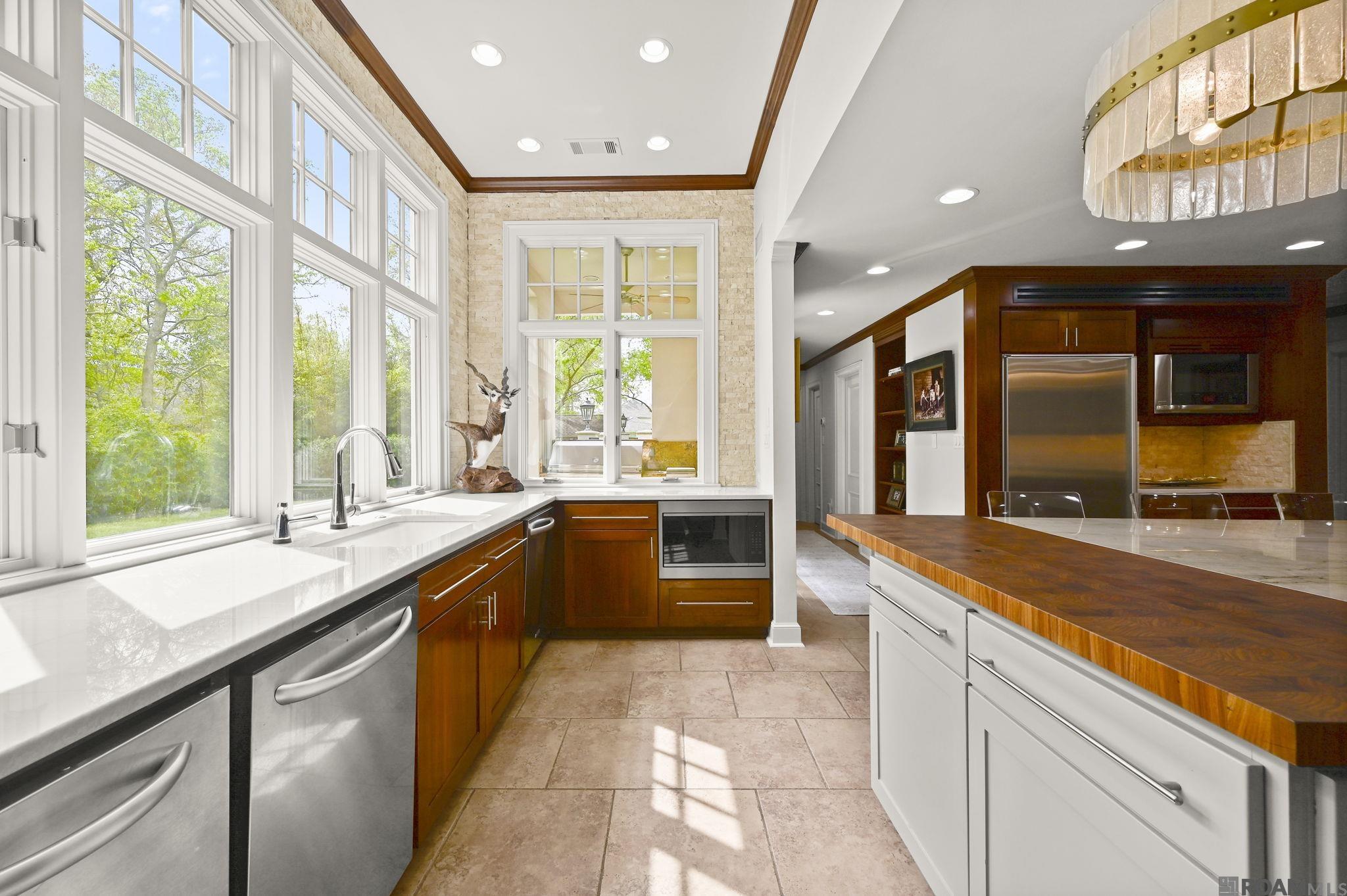 8110 Old Hammond Hwy, Baton Rouge, LA, 70809