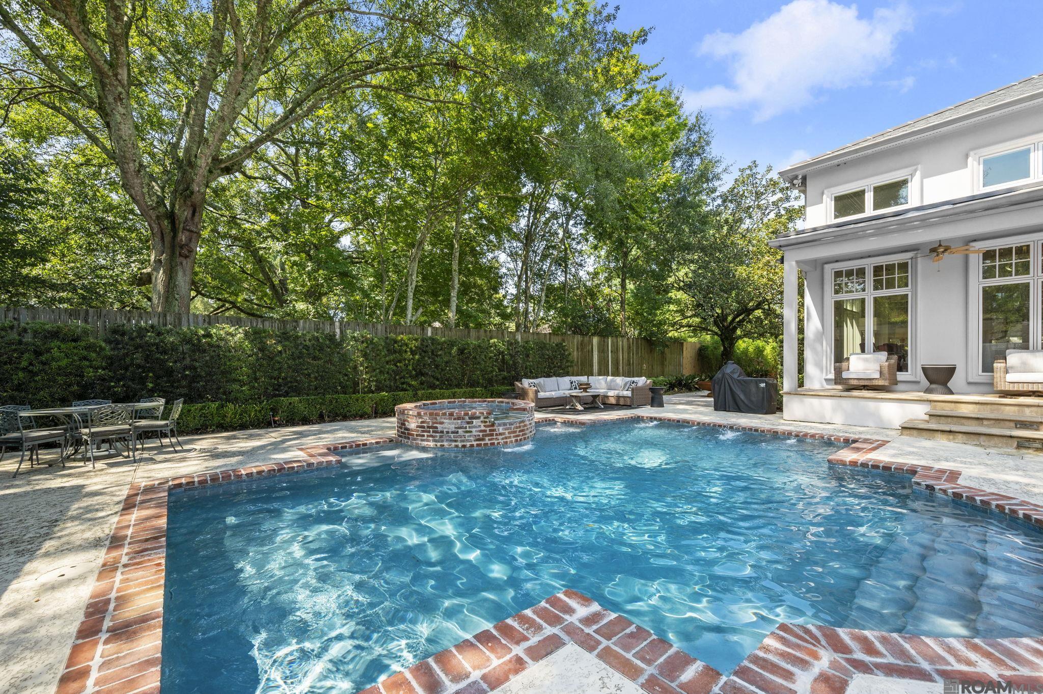 8110 Old Hammond Hwy, Baton Rouge, LA, 70809