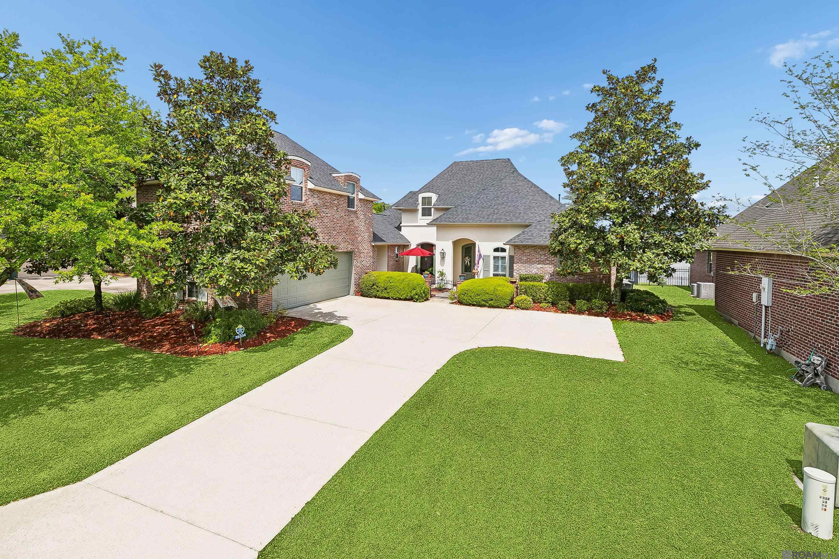 Oak Alley Estates